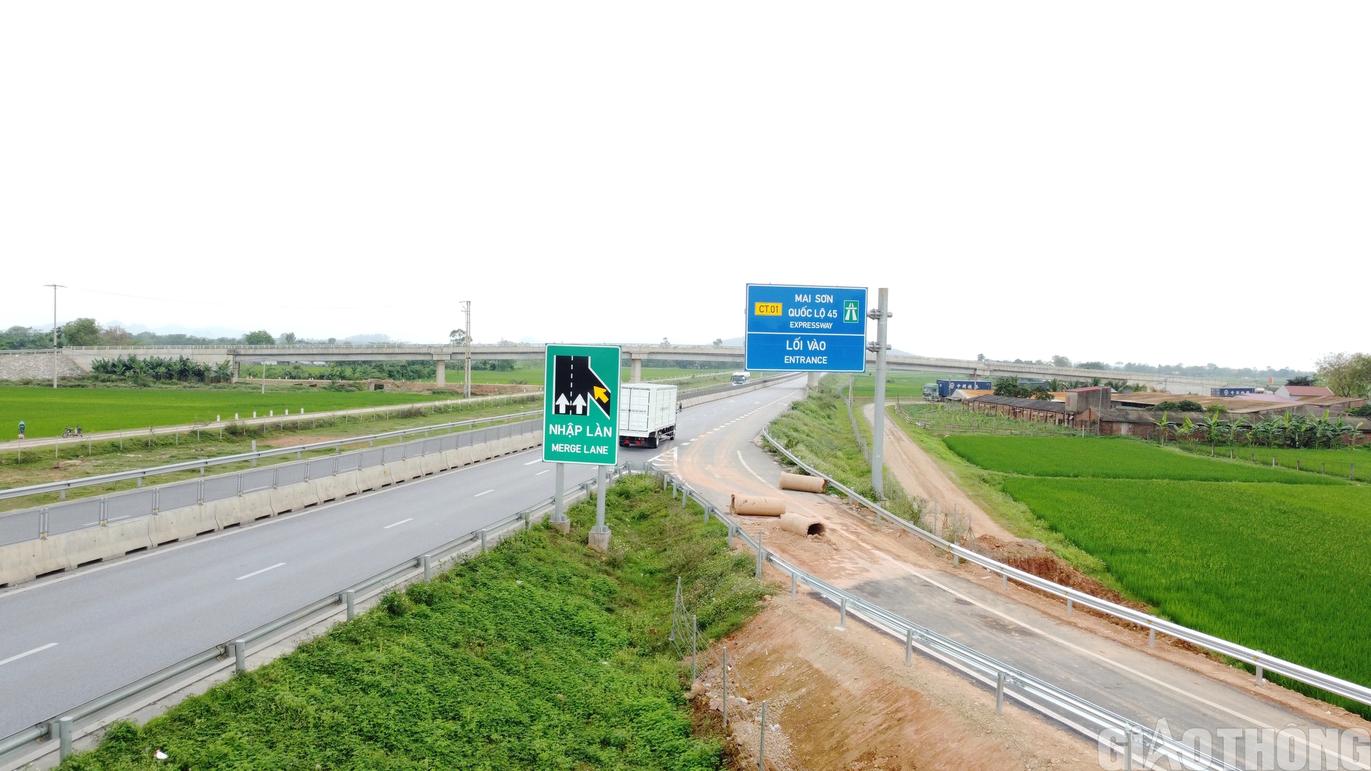 Tạm dừng khai thác hai nút giao trên cao tốc Mai Sơn - Quốc lộ 45- Ảnh 3.