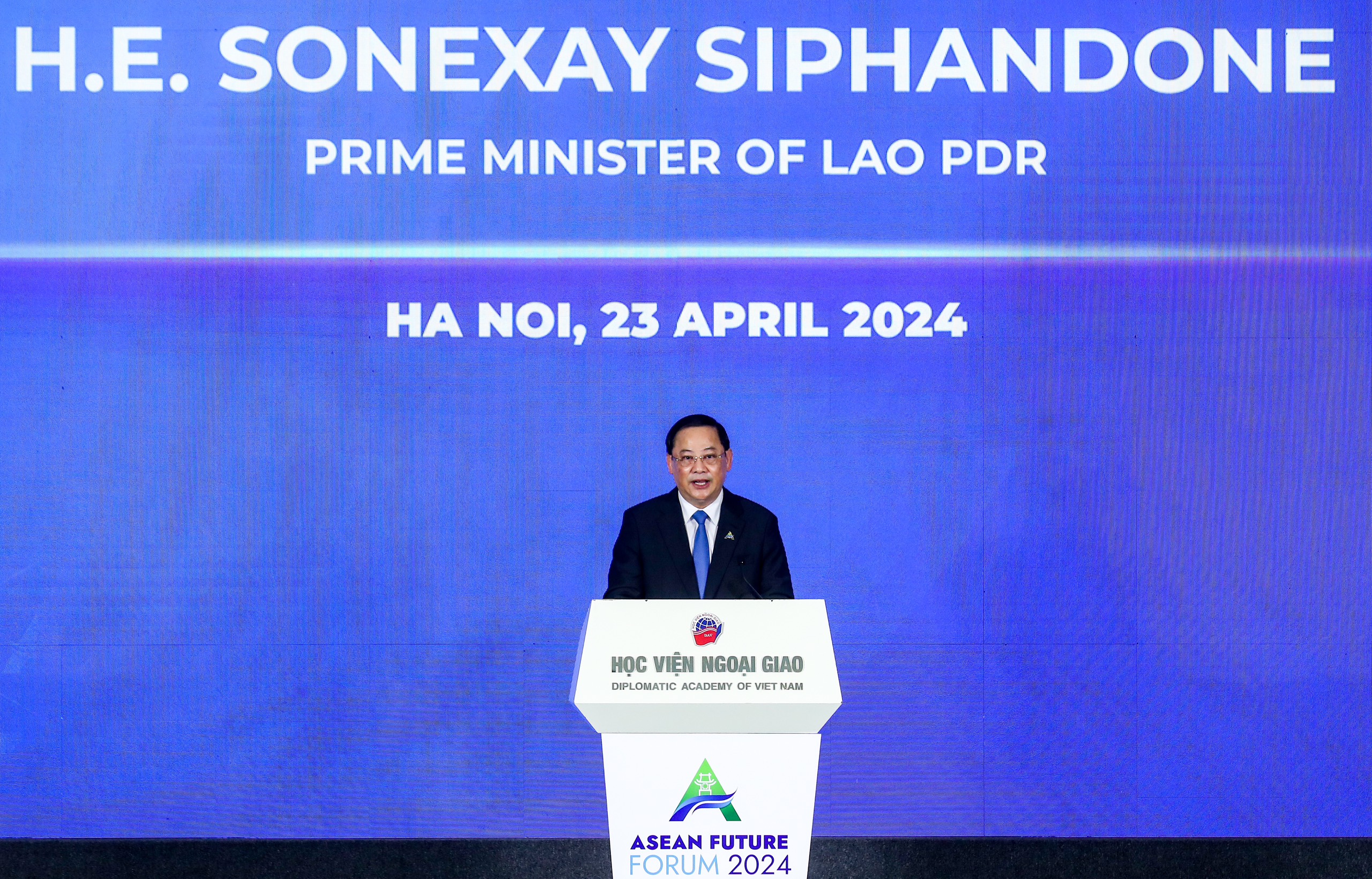 Thủ tướng: Việt Nam sẽ cùng ASEAN viết tiếp câu chuyện thành công- Ảnh 3.