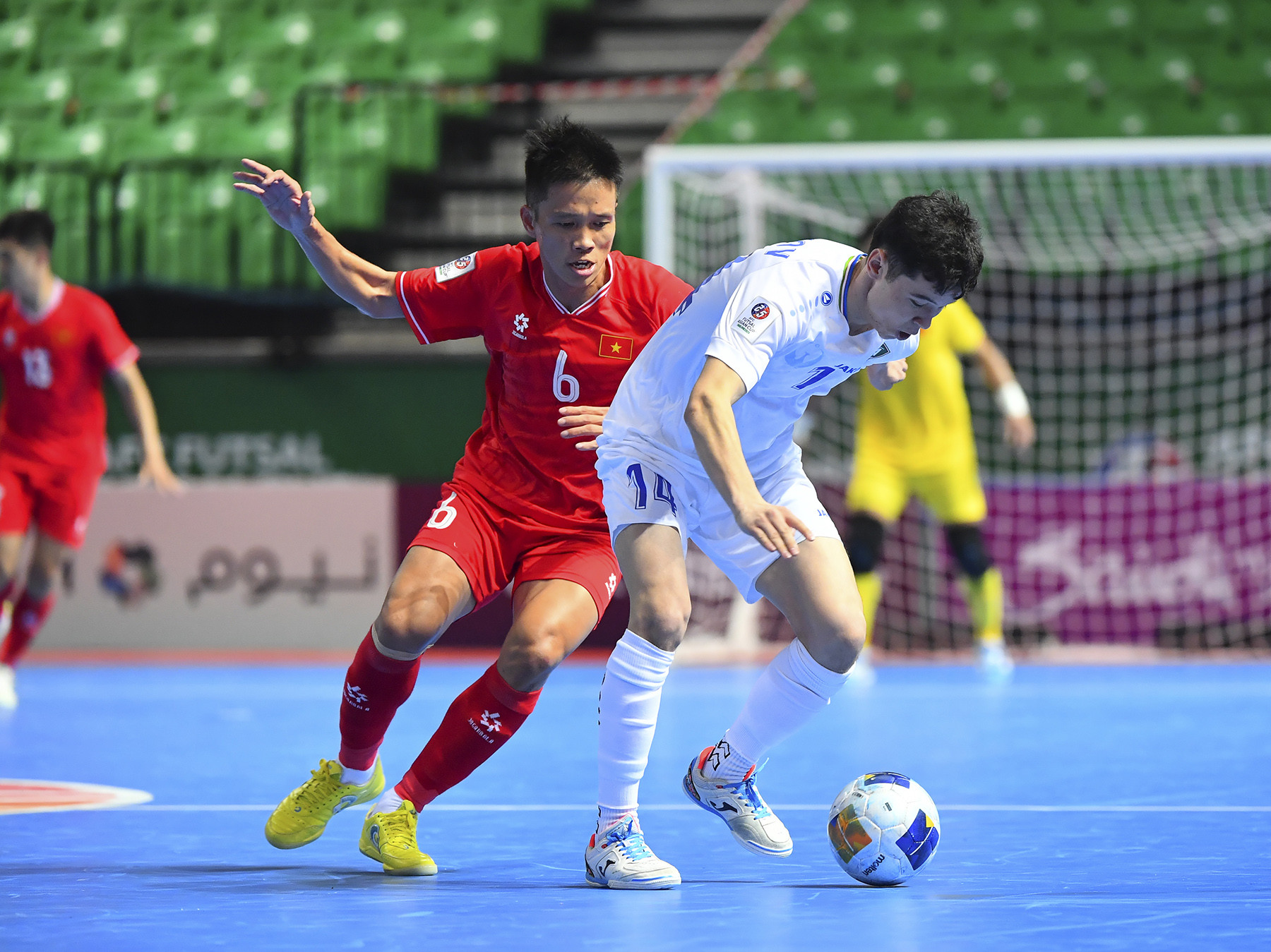Giải futsal châu Á: Tuyển Việt Nam mất vé trực tiếp dự World Cup - Ảnh 1.