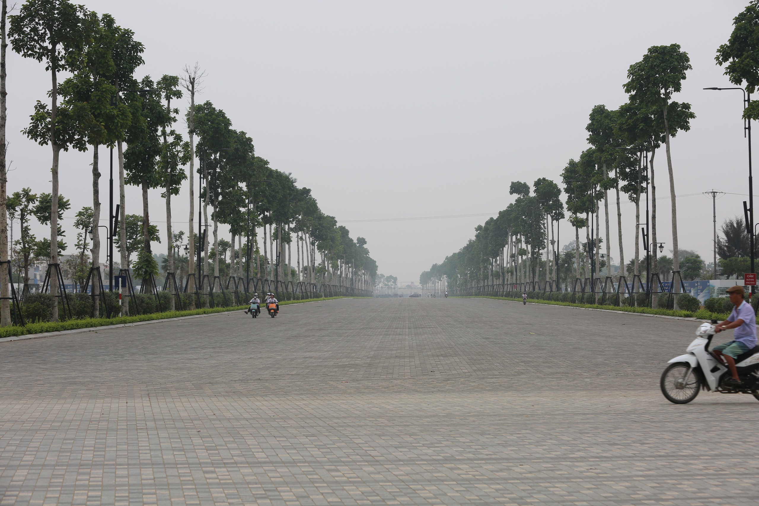 Chiêm ngưỡng quảng trường biển Sầm Sơn trước ngày khai hội- Ảnh 18.