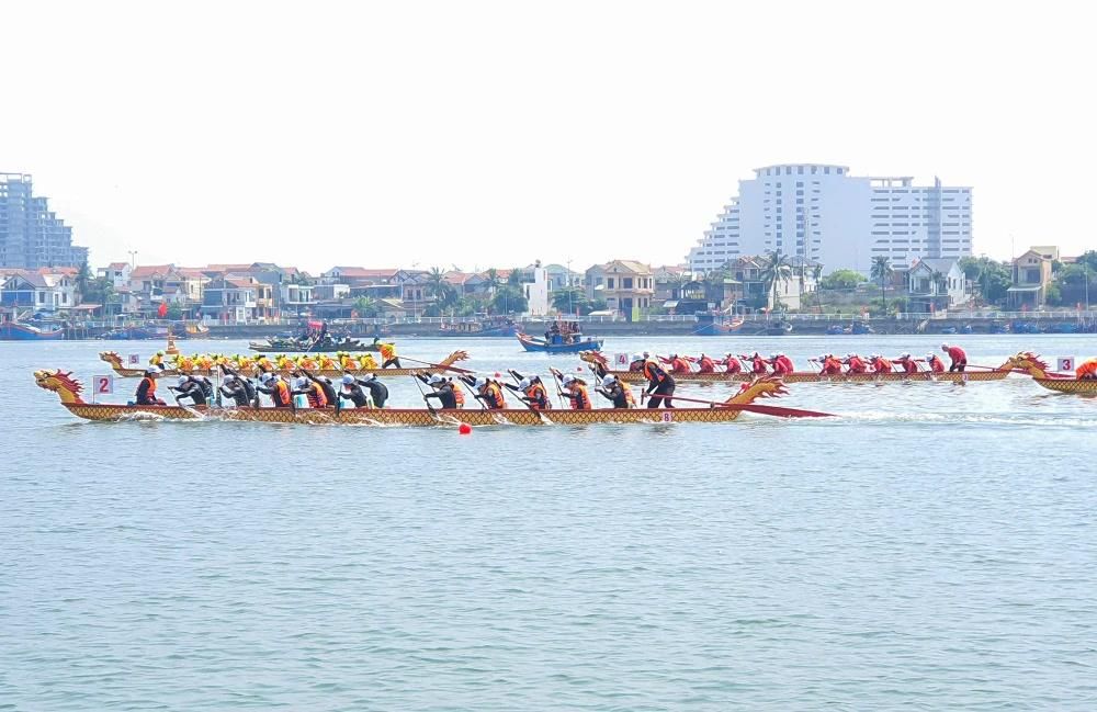 Quảng Bình tổ chức giải đua thuyền truyền thống quốc gia 2024- Ảnh 1.