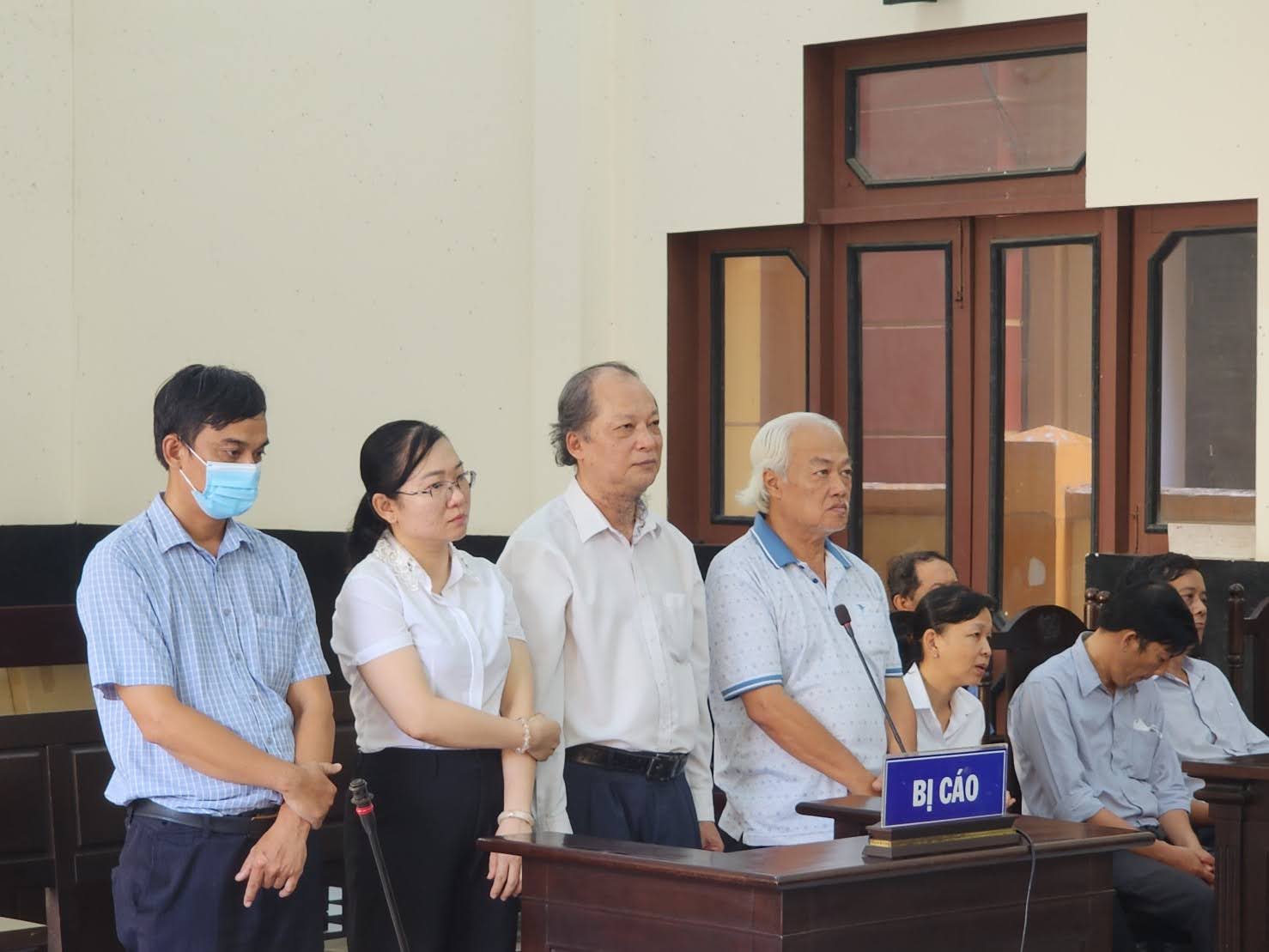 Nhận "lại quả" từ Việt Á, vì sao 4 bị cáo ở CDC Tiền Giang được miễn hình phạt?- Ảnh 1.