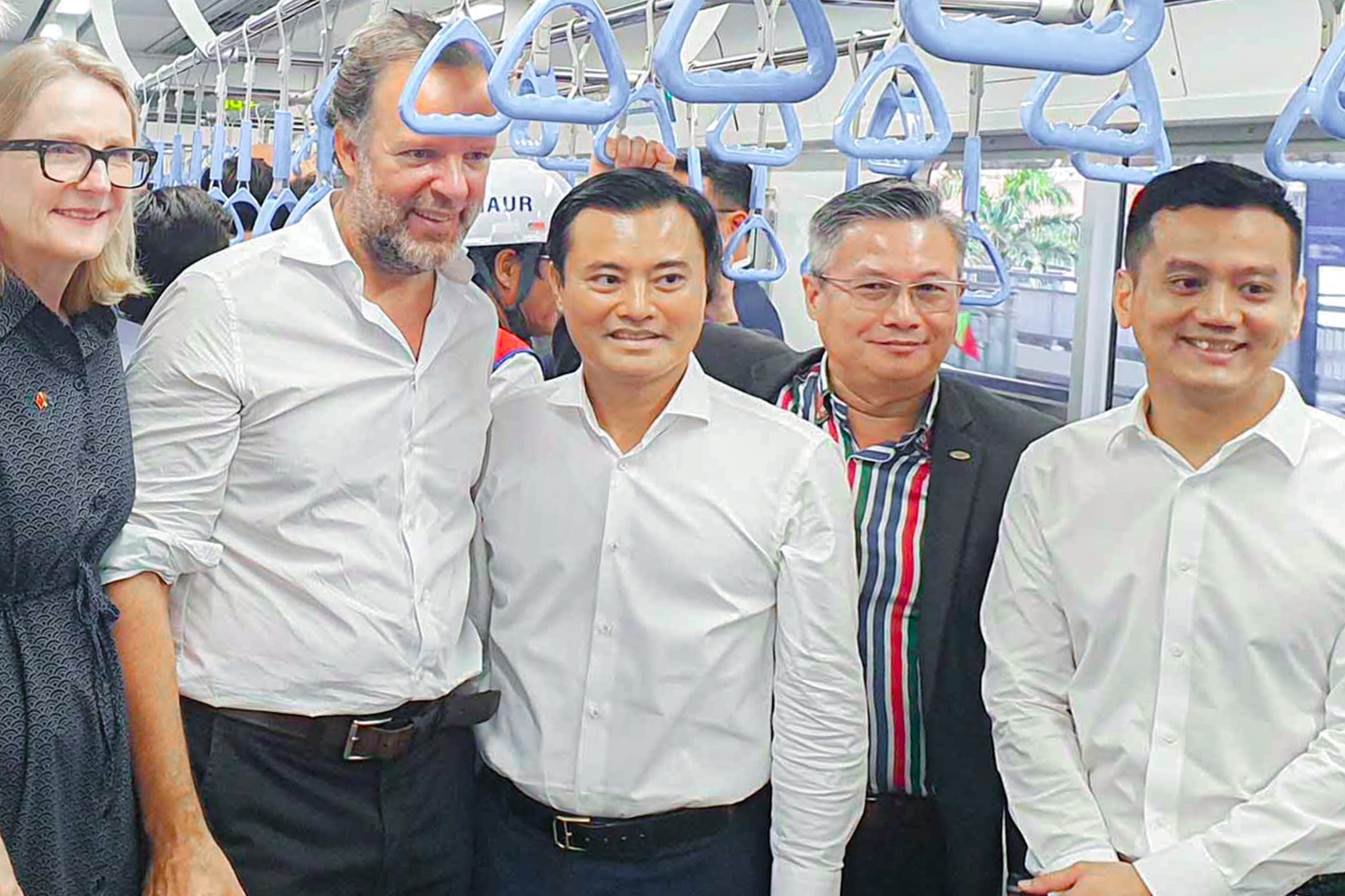 Những vị khách đặc biệt trải nghiệm metro Bến Thành - Suối Tiên- Ảnh 3.