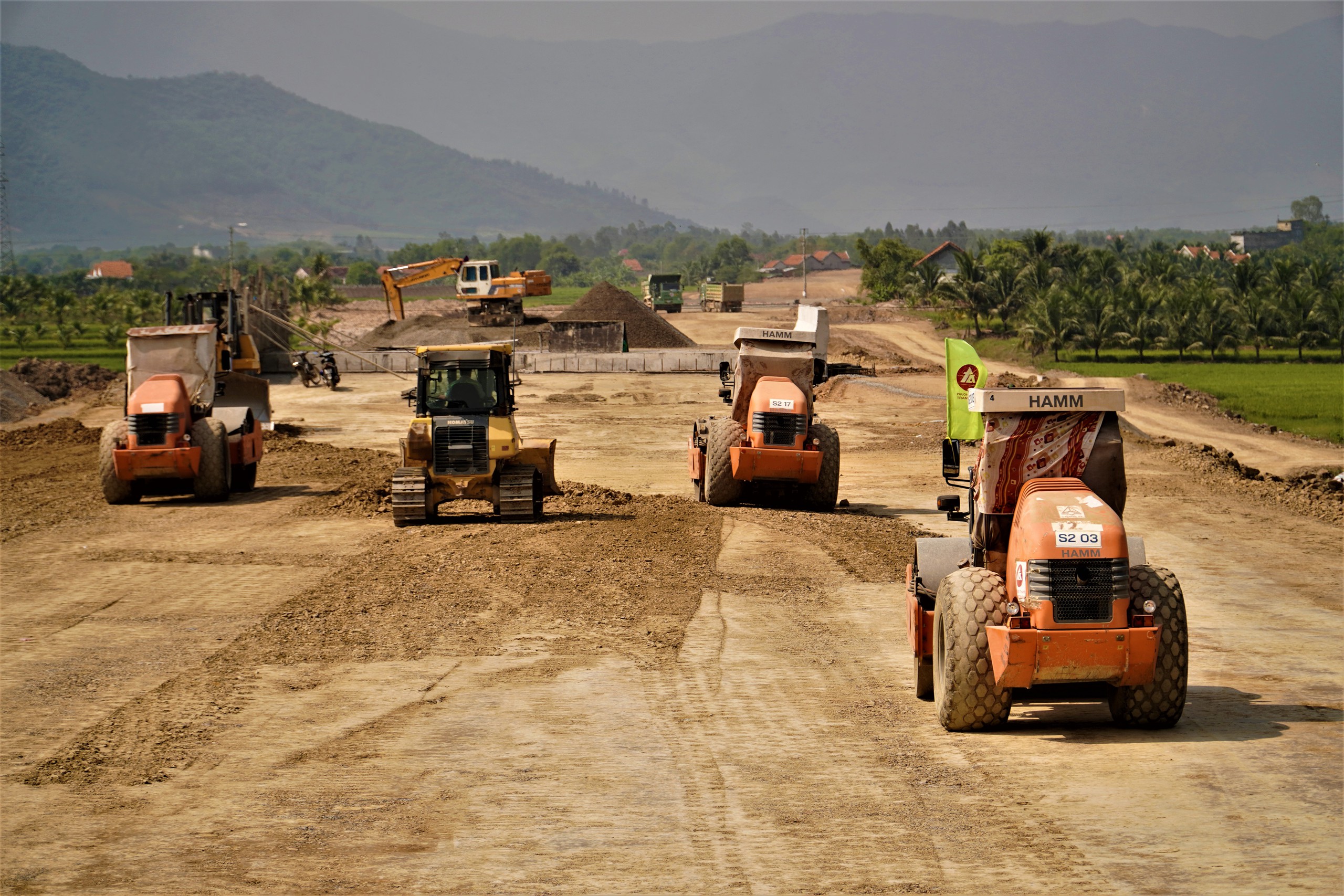 Thủ tướng: Phấn đấu hoàn thành cao tốc Vân Phong - Nha Trang dịp 30/4/2025- Ảnh 8.