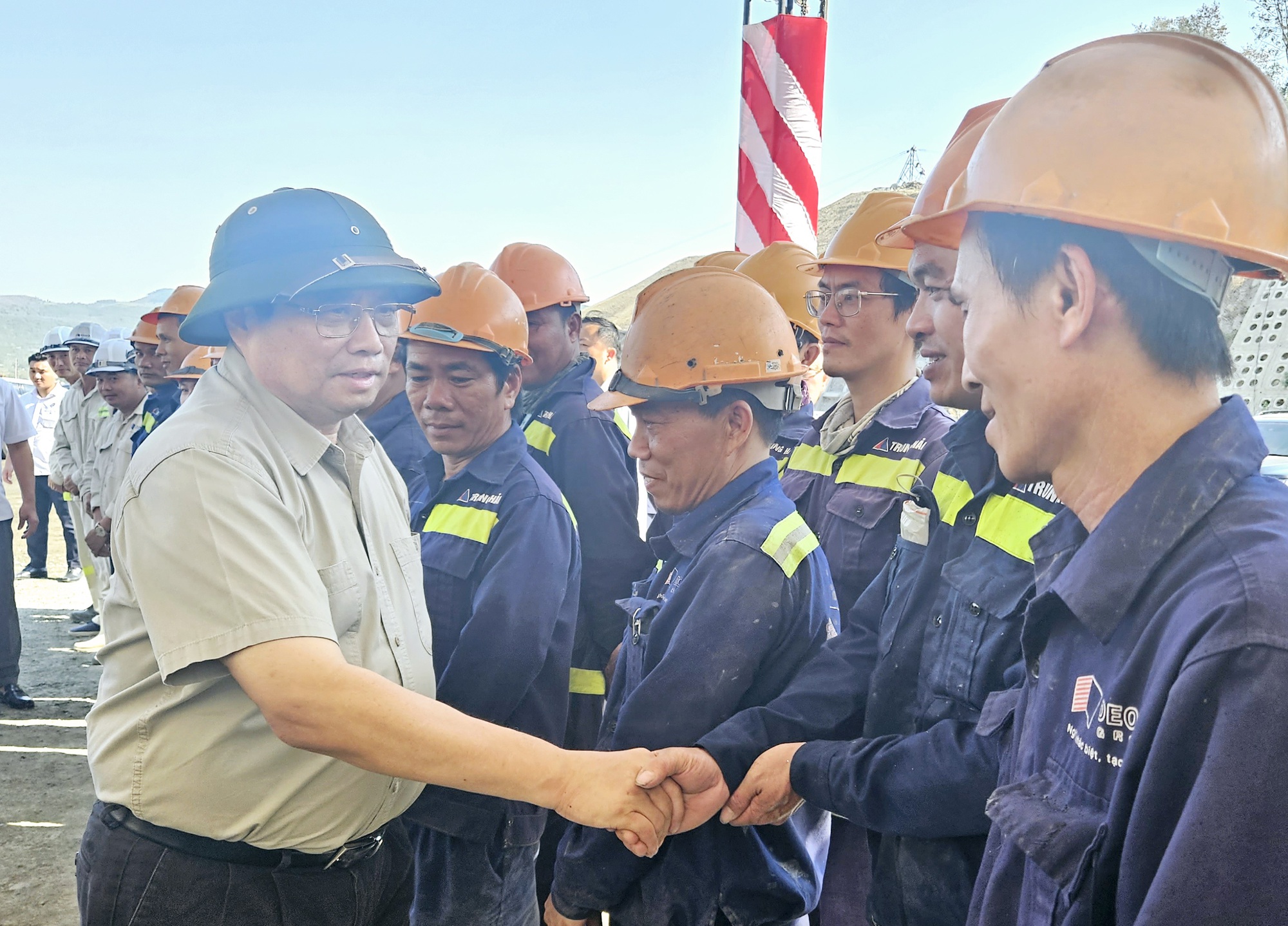 Thủ tướng: Phấn đấu hoàn thành cao tốc Chí Thạnh - Vân Phong dịp 2/9/2025- Ảnh 5.
