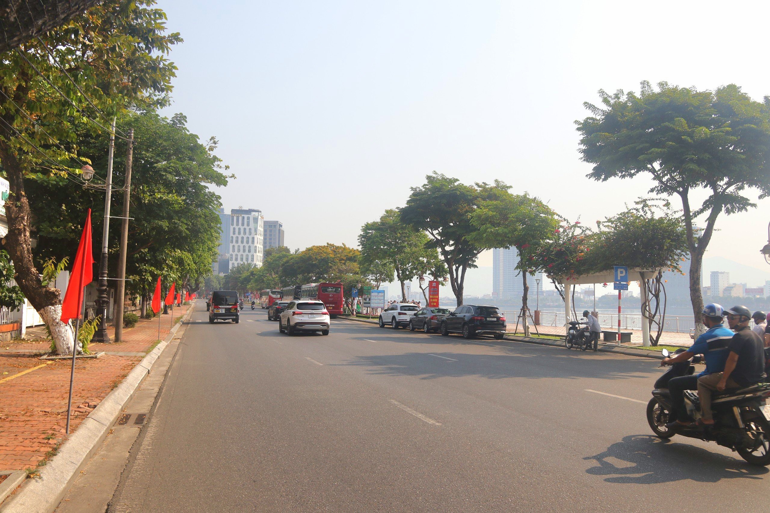Đường phố Đà Nẵng thông thoáng trong kỳ nghỉ lễ 30/4 - 1/5- Ảnh 1.