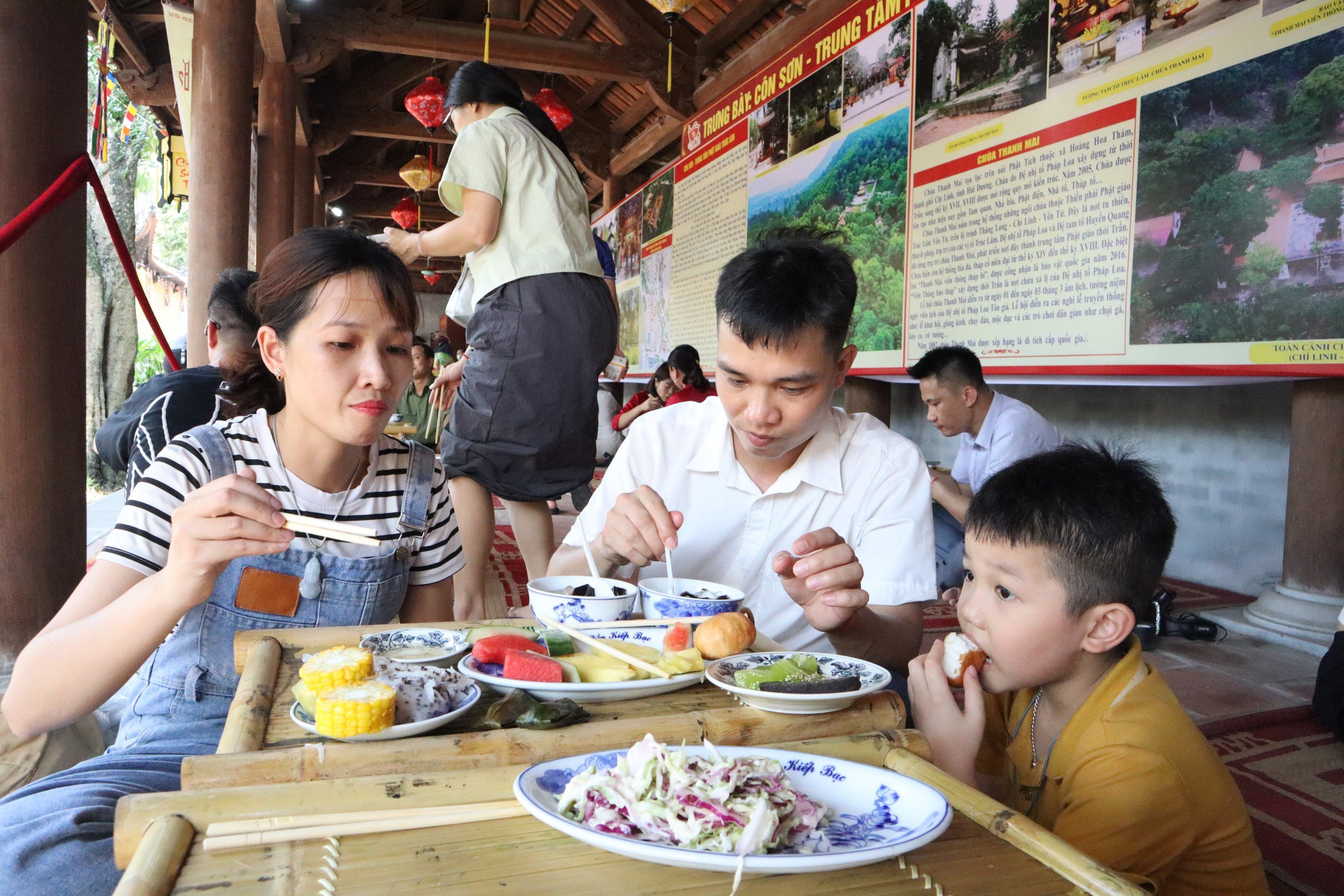 Mới lạ tiệc buffet chay tại chùa Côn Sơn- Ảnh 7.