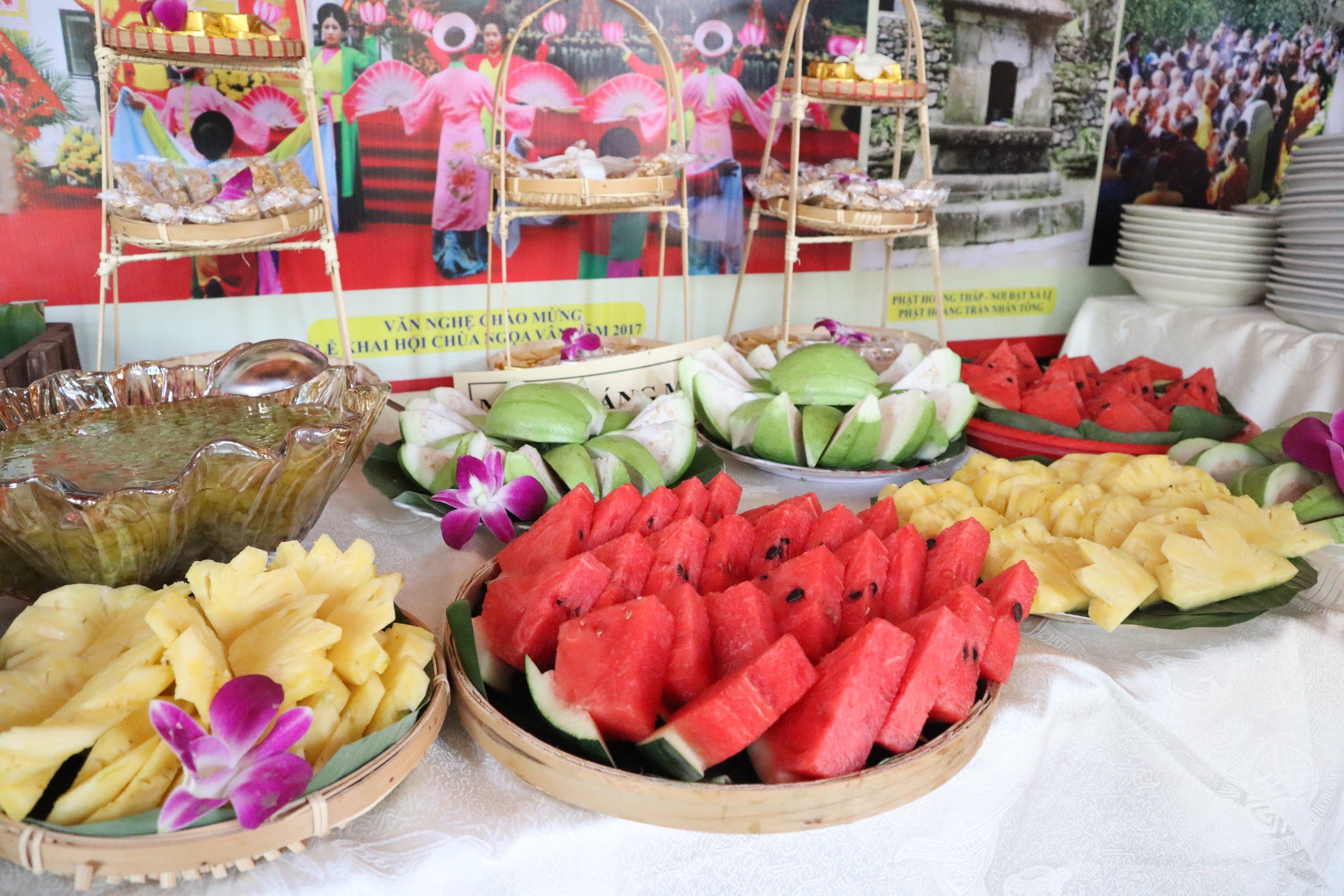 Mới lạ tiệc buffet chay tại chùa Côn Sơn- Ảnh 10.