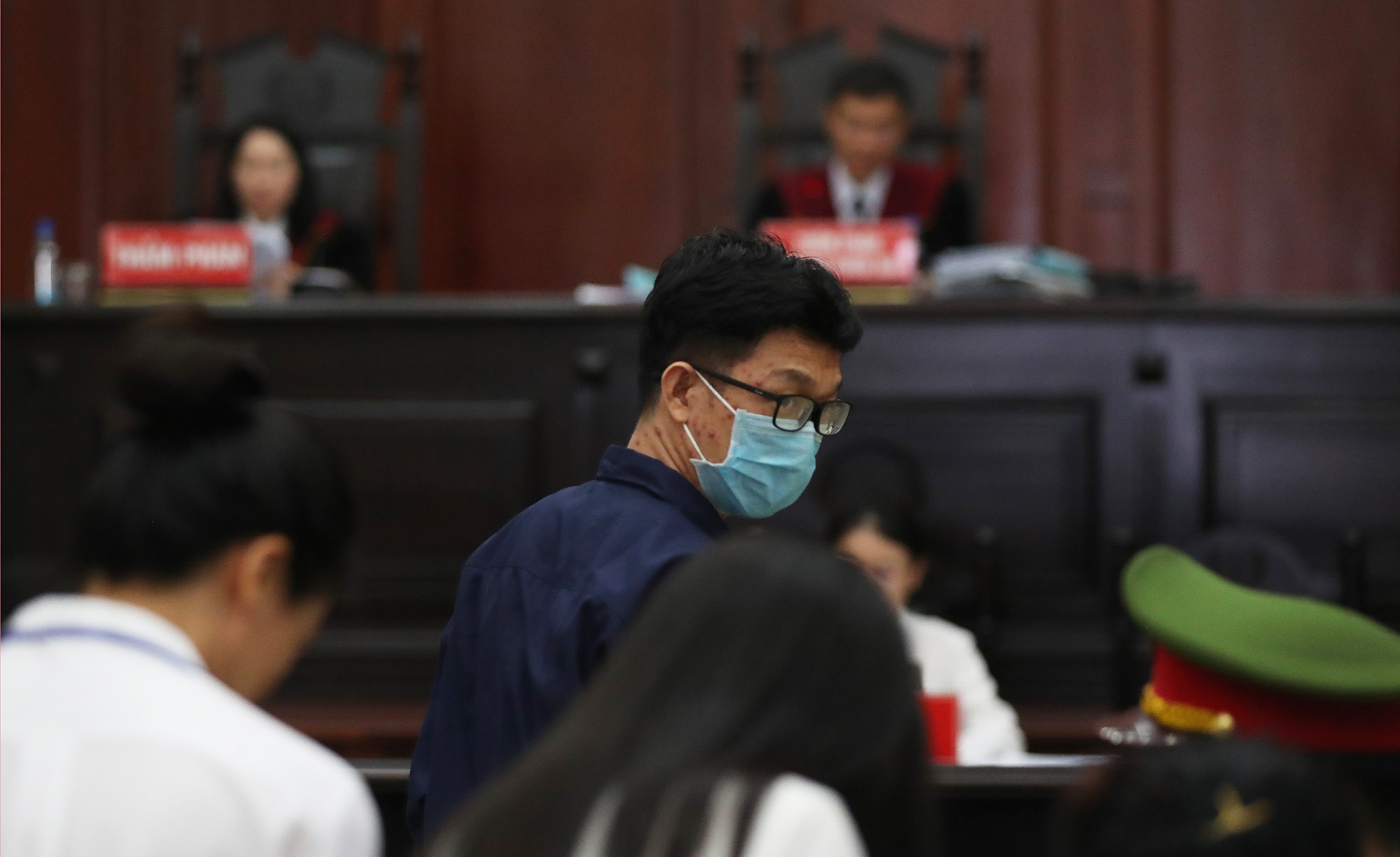 Bà Nguyễn Phương Hằng được giảm án từ 3 năm xuống còn 2 năm 9 tháng tù- Ảnh 2.