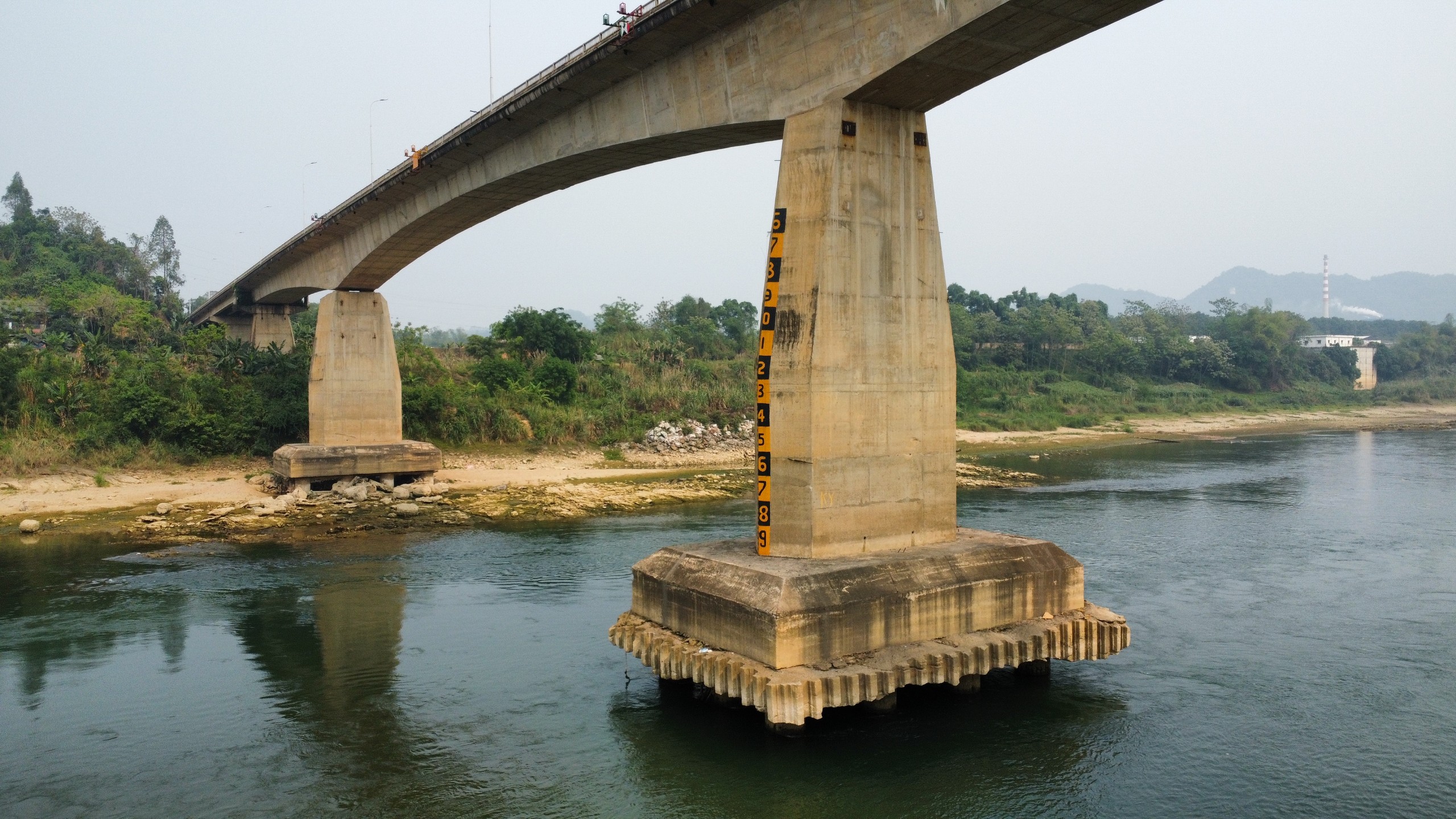 Cầu An Hòa ở Tuyên Quang bị xói lở, lộ trơ móng- Ảnh 4.