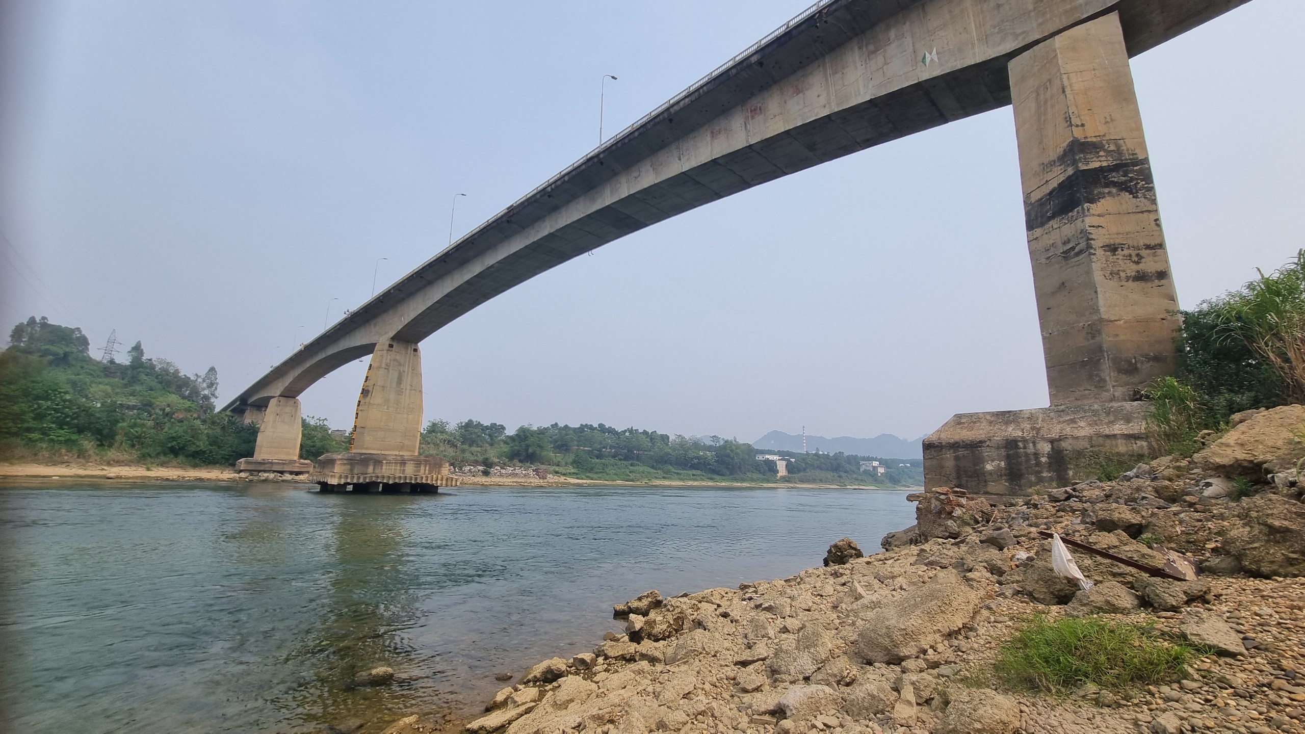 Cầu An Hòa ở Tuyên Quang bị xói lở, lộ trơ móng- Ảnh 6.