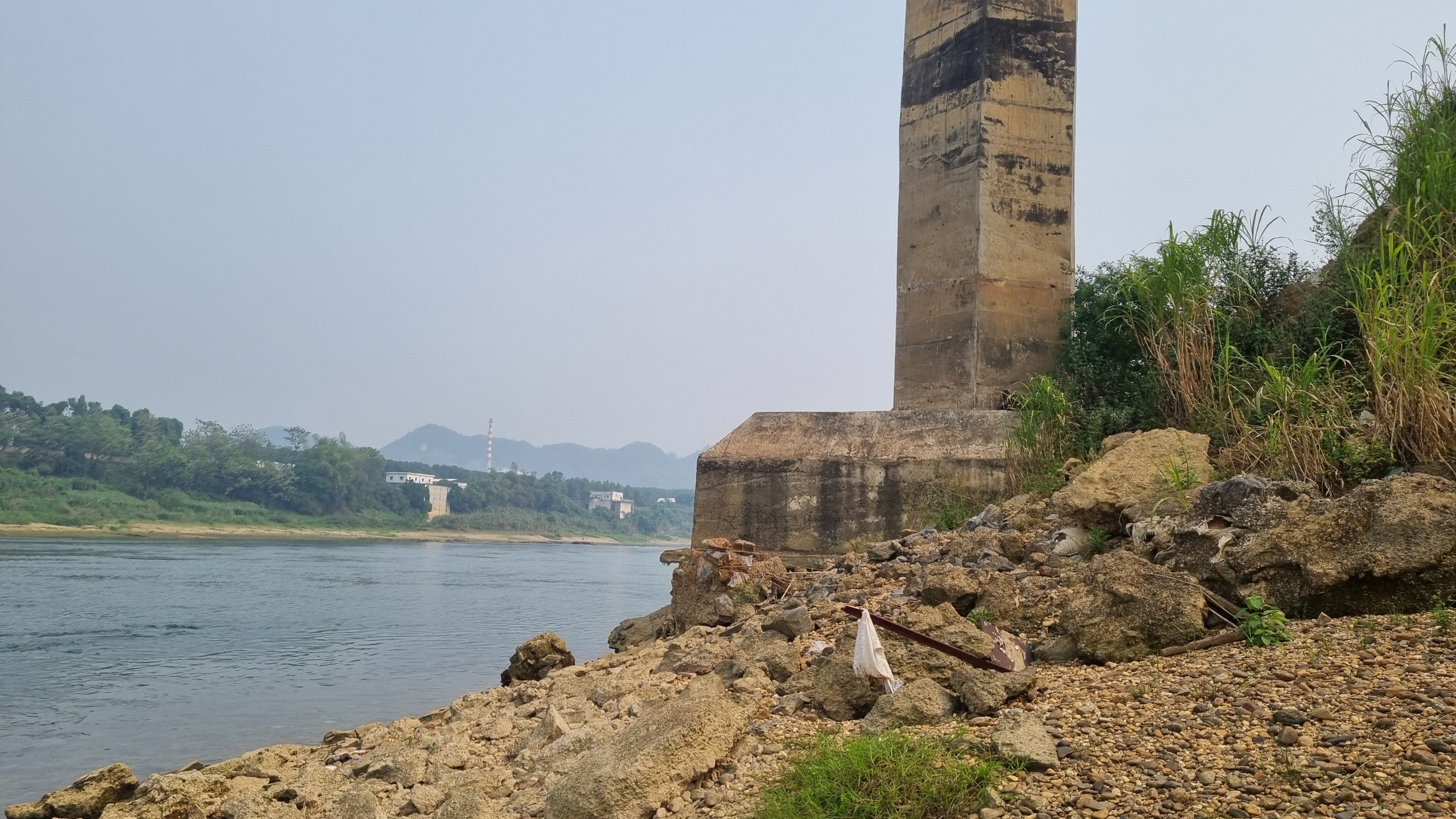 Cầu An Hòa ở Tuyên Quang bị xói lở, lộ trơ móng- Ảnh 7.