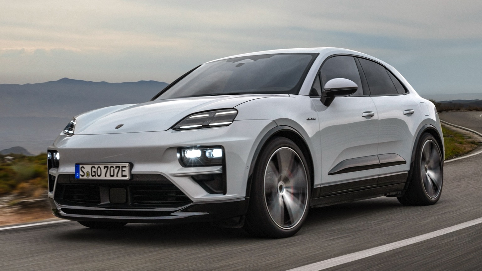 Lộ giá bán Porsche Macan thuần điện tại Việt Nam- Ảnh 2.