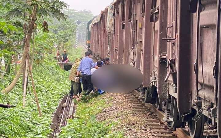 Tai nạn đường sắt ở Yên Bái, 1 người tử vong tại chỗ- Ảnh 1.