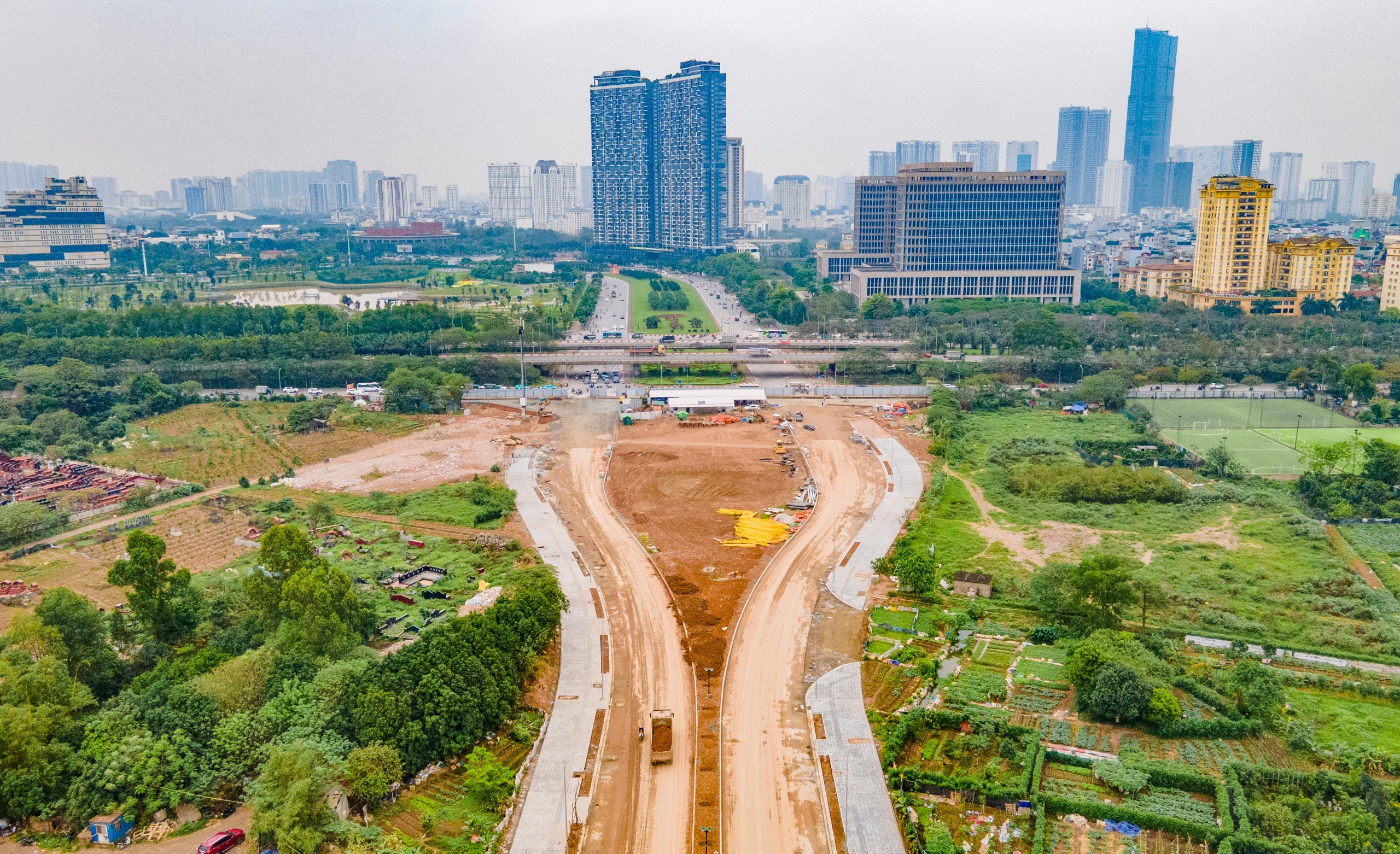 Ngắm tuyến đường hơn 700 tỷ nối đại lộ Thăng Long sắp thông xe- Ảnh 1.