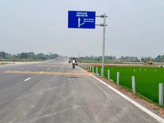 Sắp thông tuyến đường 4,2km nối Hà Nội - Bắc Giang- Ảnh 1.