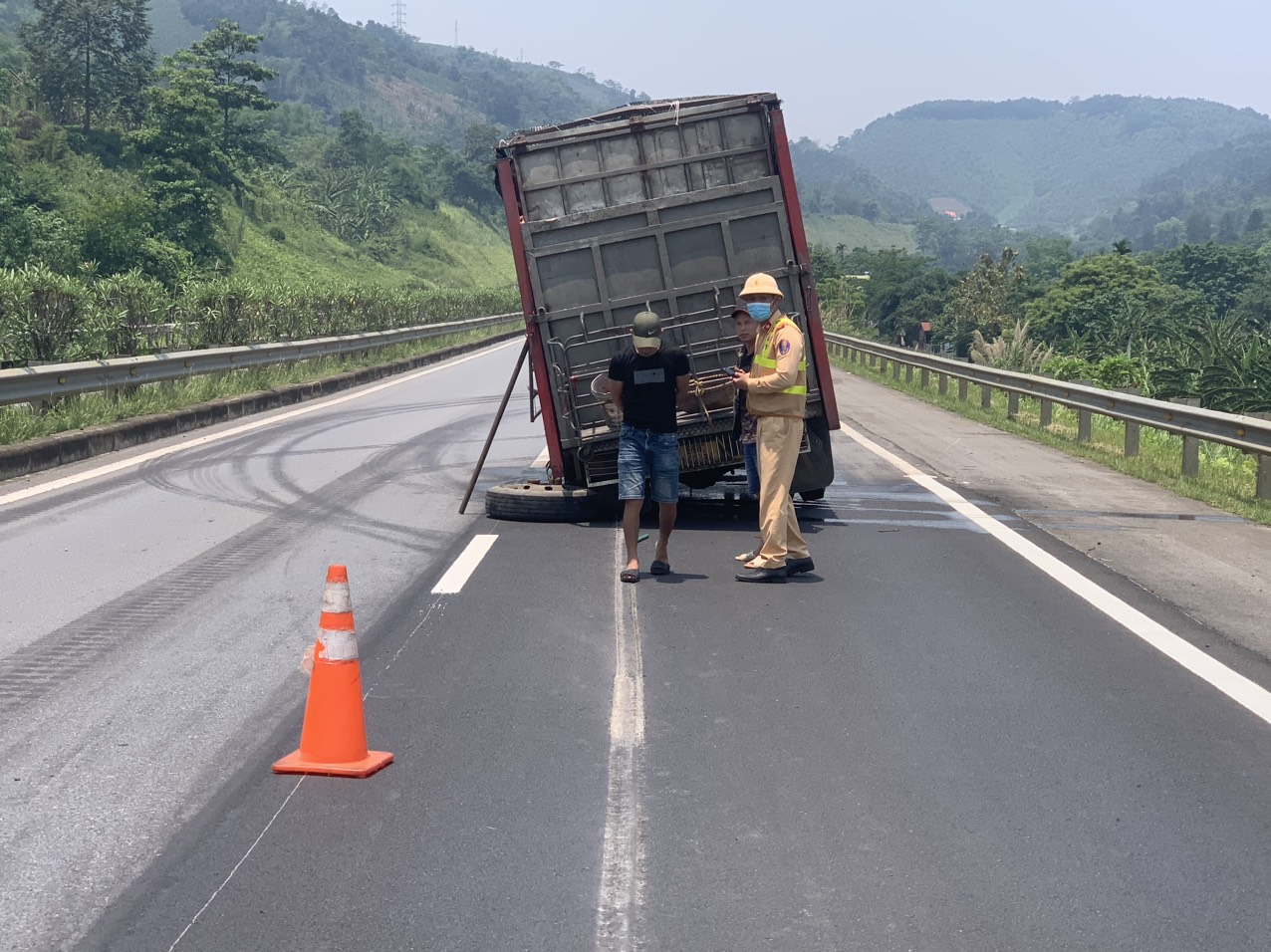 Giao thông thông thoáng trên các cao tốc về Hà Nội- Ảnh 5.