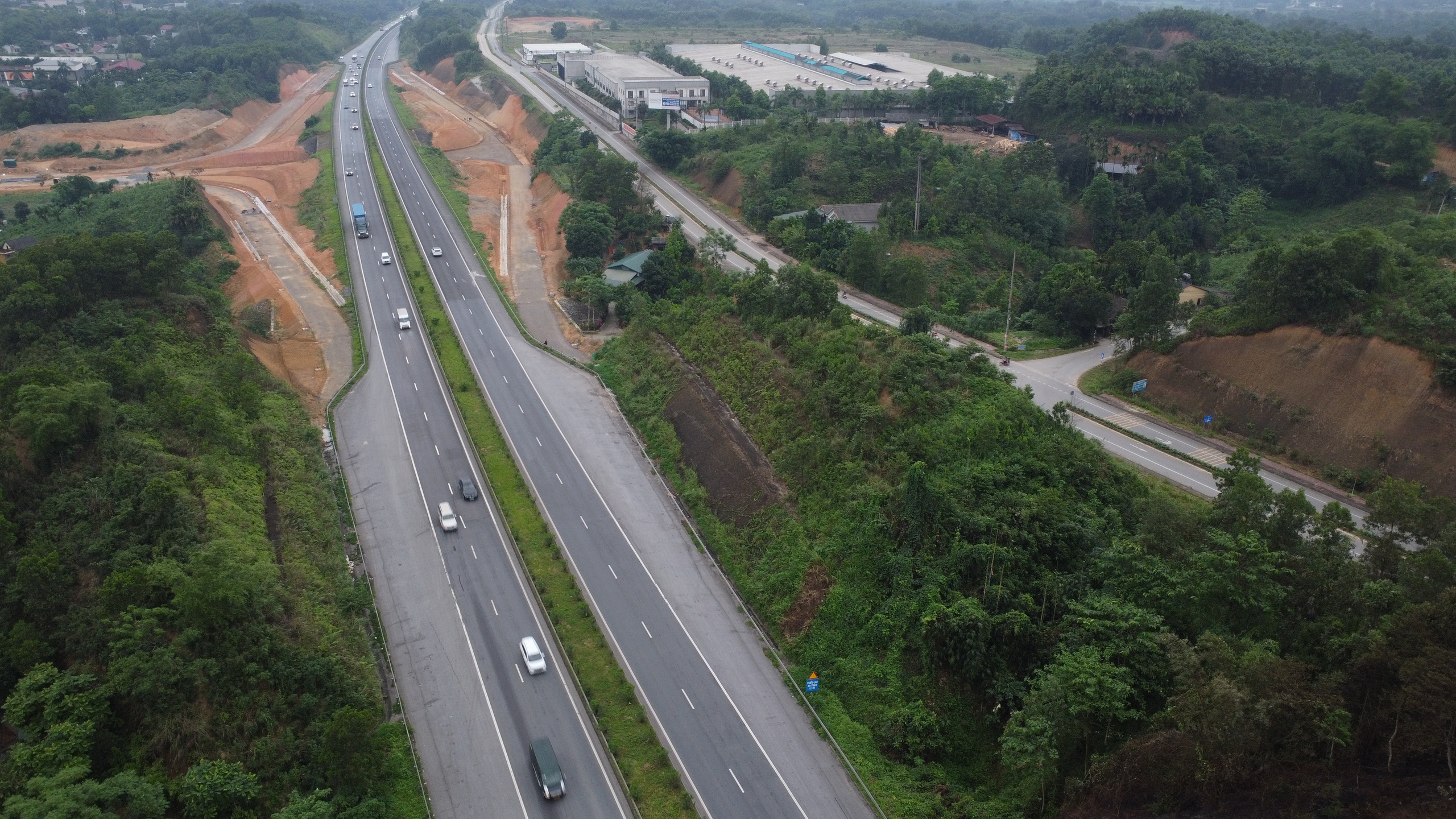 Giao thông thông thoáng trên các cao tốc về Hà Nội- Ảnh 4.