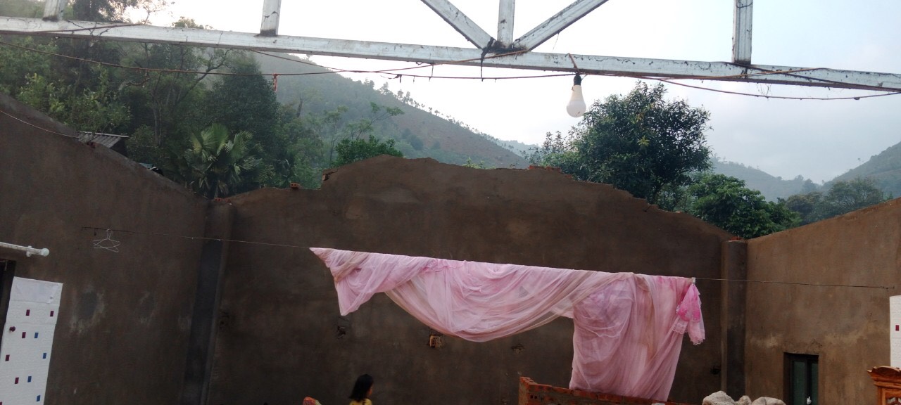 Dông lốc, hàng trăm ngôi nhà ở Lào Cai, Yên Bái bị tốc mái- Ảnh 6.