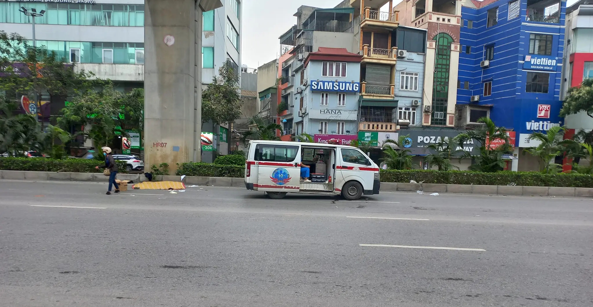 Nghi tự ngã, hai thiếu niên thương vong trên đường Trần Phú- Ảnh 1.