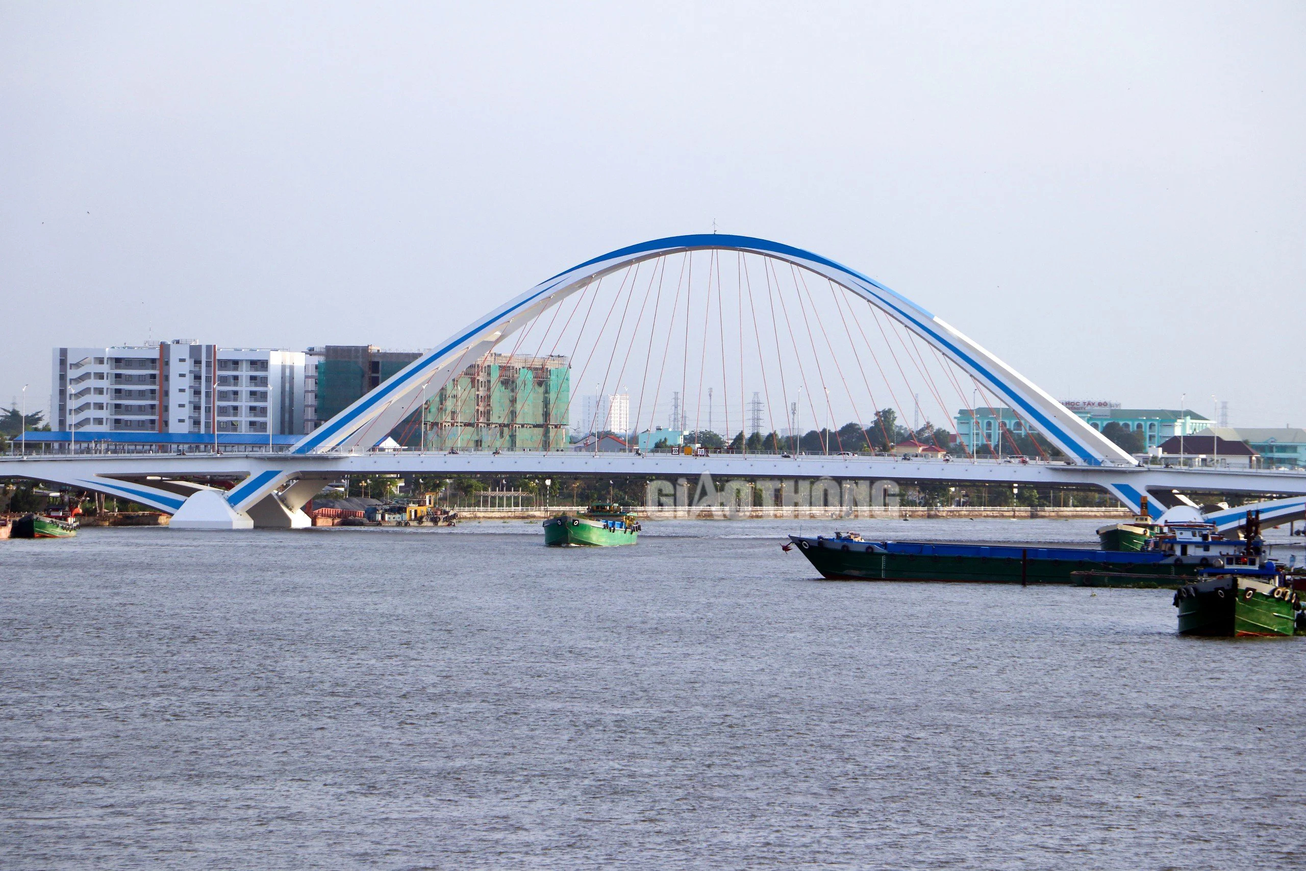 Ngắm những cây cầu hiện đại, thay đổi diện mạo thành phố Cần Thơ- Ảnh 6.