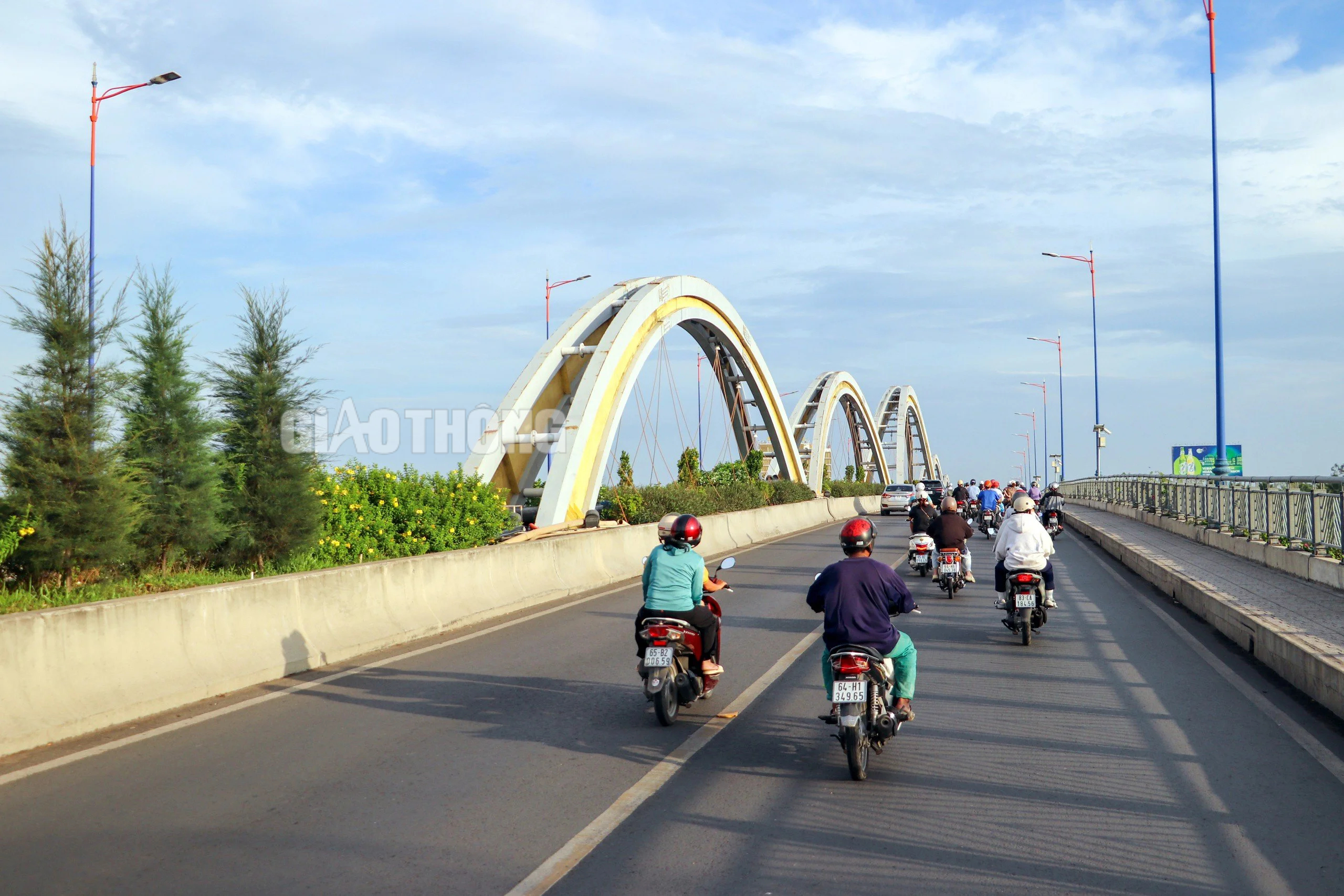 Ngắm những cây cầu hiện đại, thay đổi diện mạo thành phố Cần Thơ- Ảnh 3.