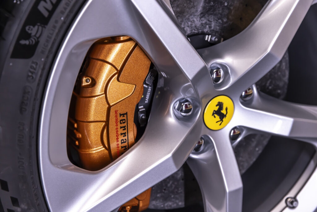 Siêu phẩm Ferrari 12Cilindri chính thức ra mắt