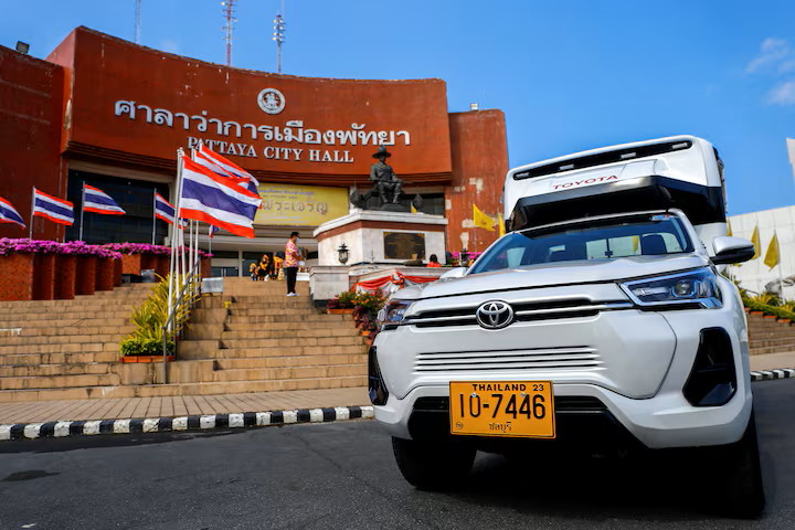 Toyota sắp sản xuất xe bán tải điện tại Thái Lan- Ảnh 1.