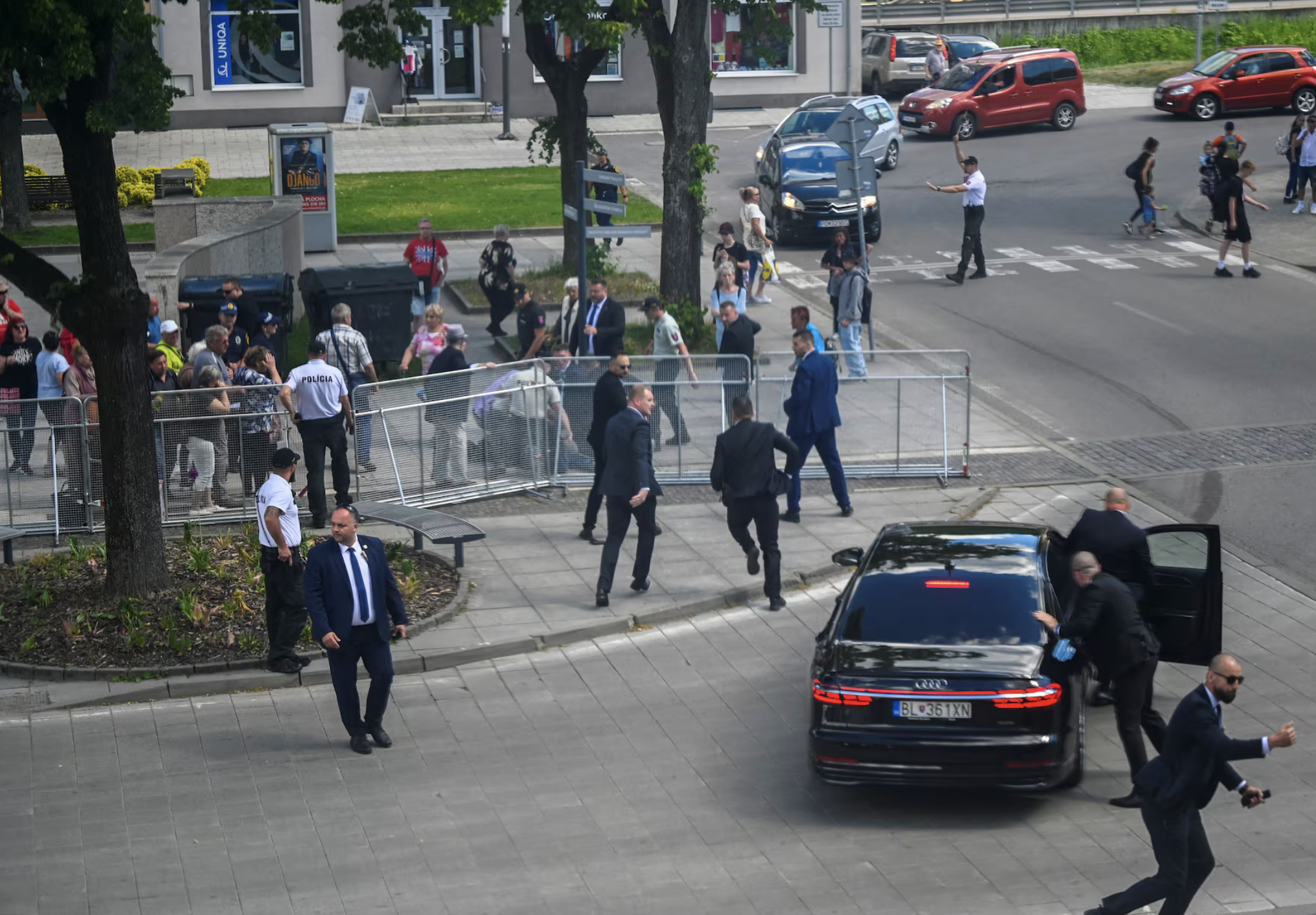 EU yêu cầu chặn thông tin sai lệch vụ ám sát Thủ tướng Slovakia- Ảnh 1.