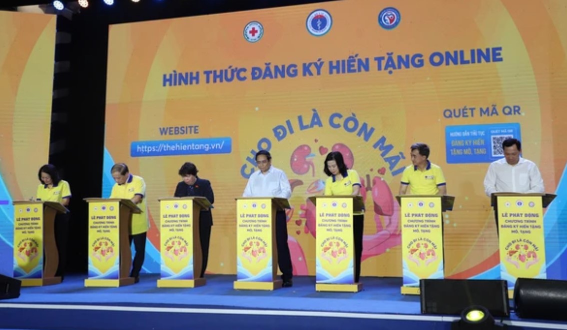 Thủ tướng Chính phủ Phạm Minh Chính phát động chương trình đăng ký hiến tặng mô, tạng- Ảnh 1.