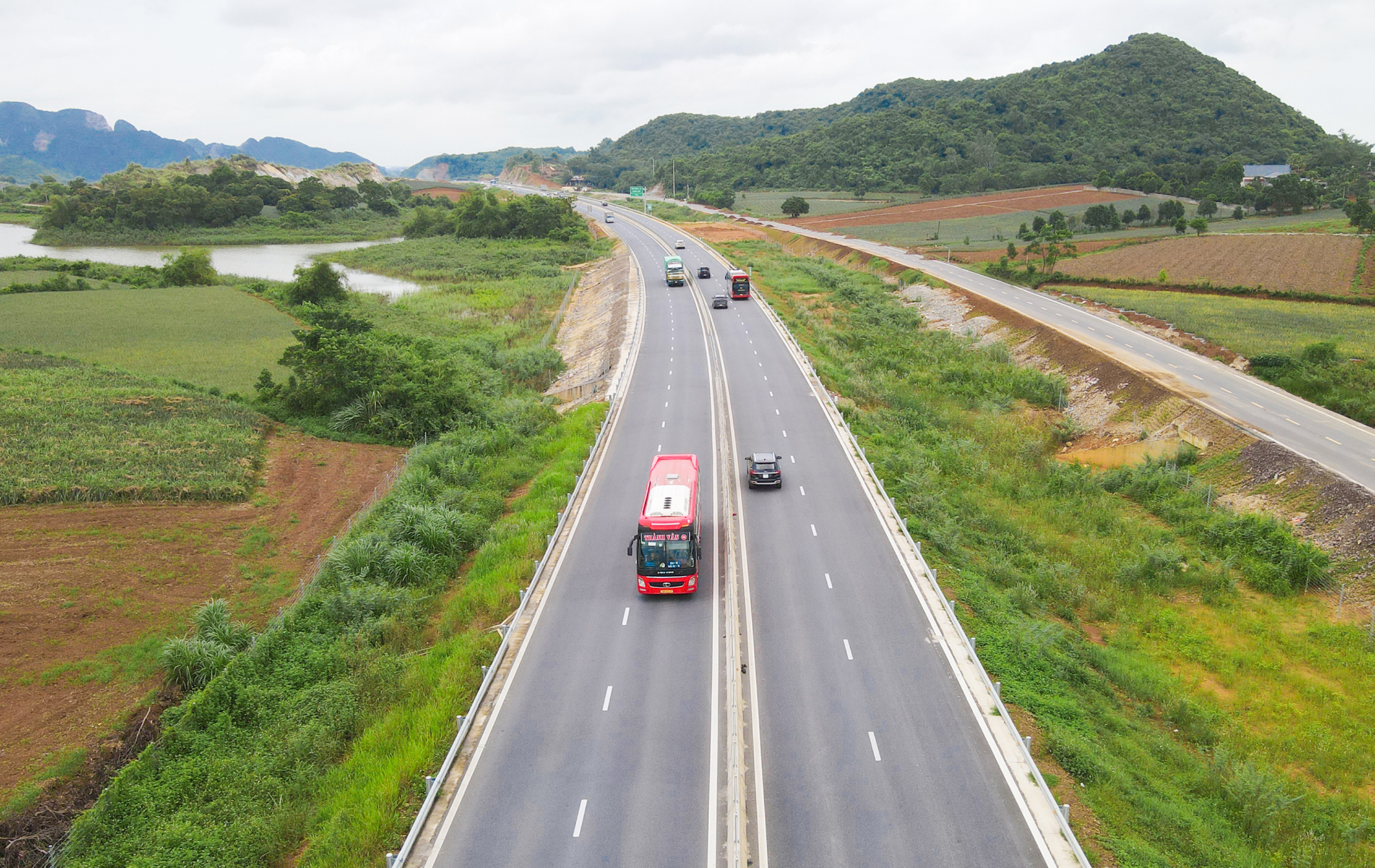 Chạy đua đổi luồng tuyến sang cao tốc- Ảnh 1.