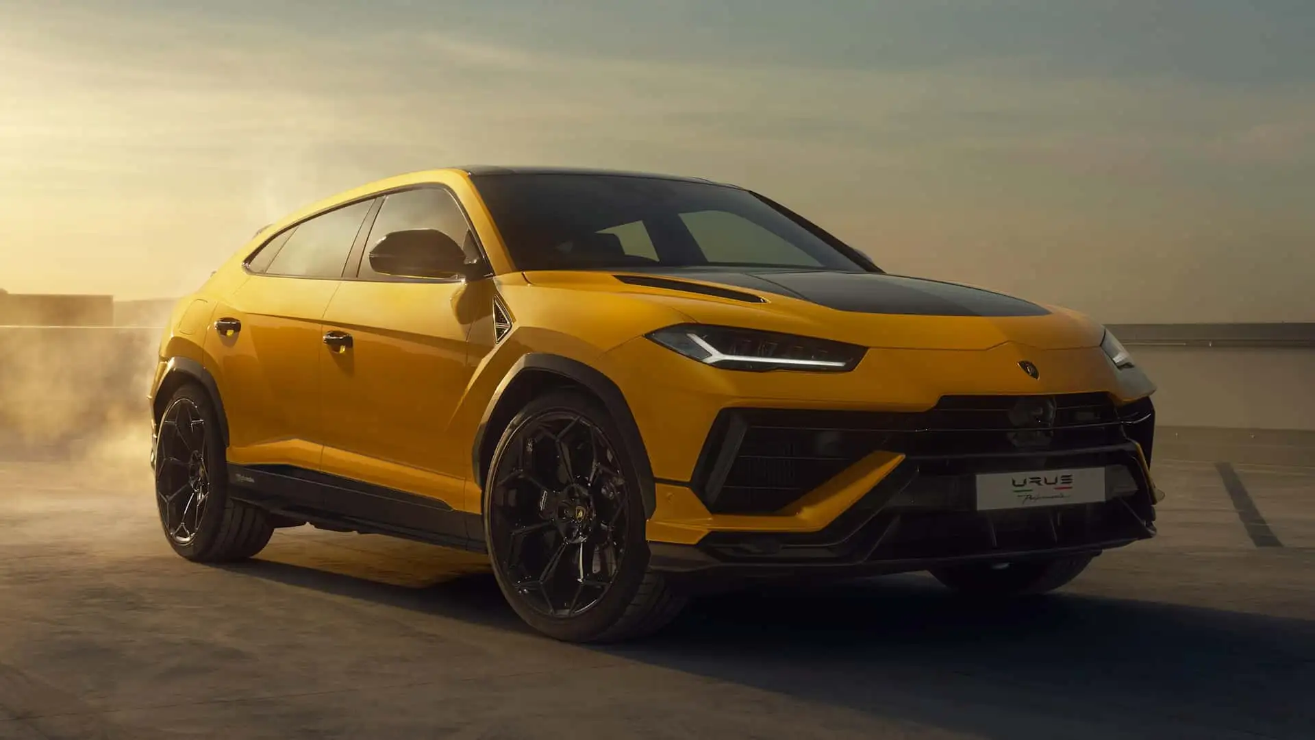 Triệu hồi Lamborghini Urus vì nắp ca-pô có thể tự mở- Ảnh 1.