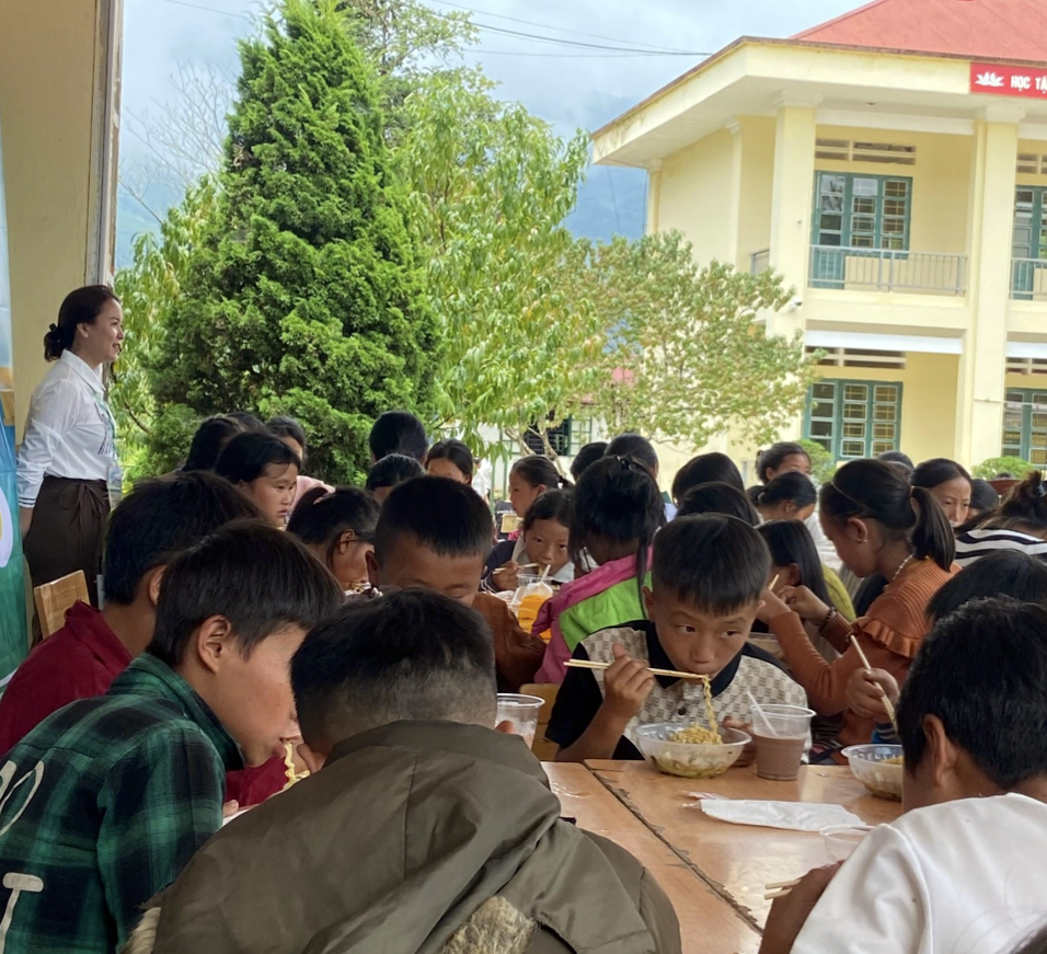 Nữ sinh Hà Thành và hành trình từ thiện đến những điểm trường vùng cao- Ảnh 2.