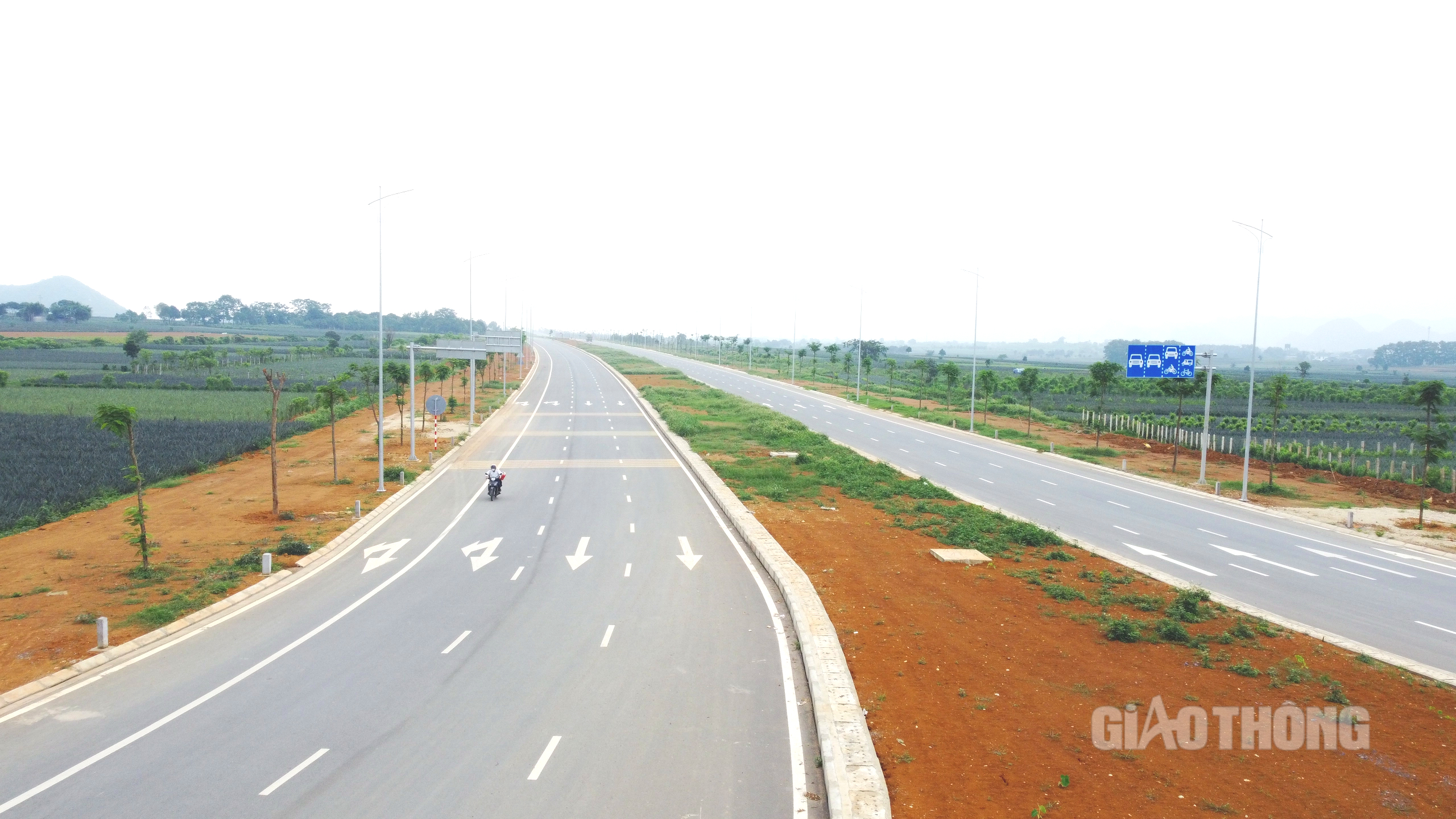 Xẻ đồi làm đường gần 2.000 tỷ ở Ninh Bình- Ảnh 15.