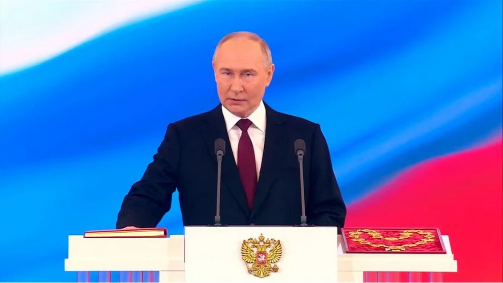 Tổng thống Nga Putin: Quyền lực của ông Zelensky đã hết hạn- Ảnh 1.