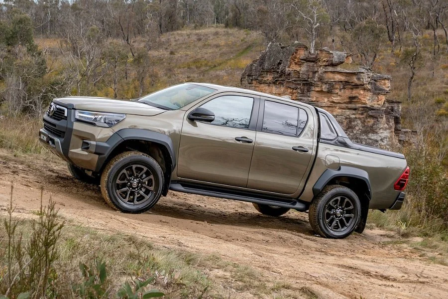 Toyota Hilux được đại lý giảm giá dù chưa ra mắt- Ảnh 1.