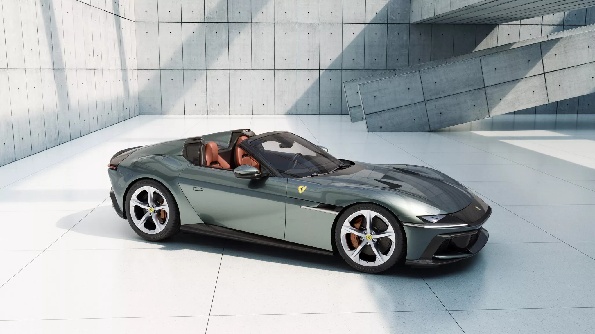 Ferrari 12Cilindri ra mắt, giá hơn 10 tỷ đồng- Ảnh 3.