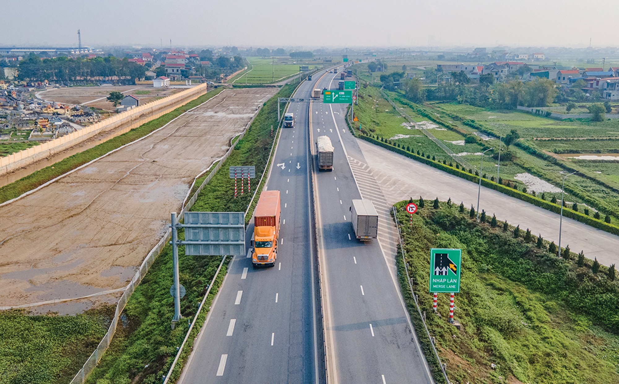 Chạy đua nối thông, mở rộng cao tốc huyết mạch- Ảnh 2.