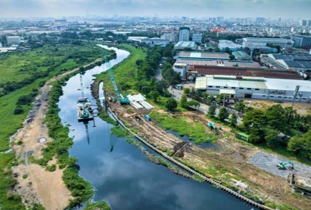 TP.HCM: Đẩy nhanh tiến độ cải tạo kênh Tham Lương - Bến Cát - rạch Nước Lên- Ảnh 1.