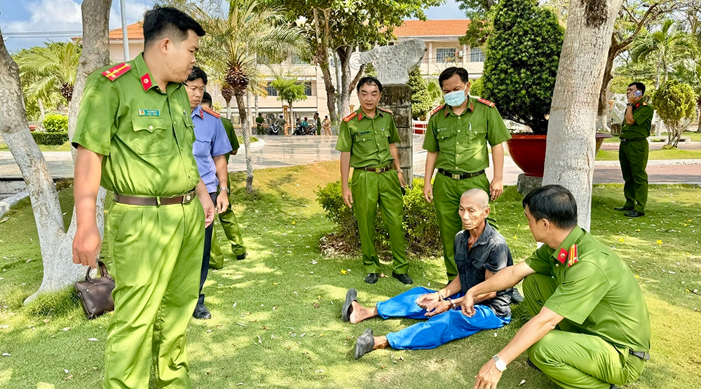 Ba người sống lang thang cướp tiền của nhau dẫn đến án mạng- Ảnh 1.