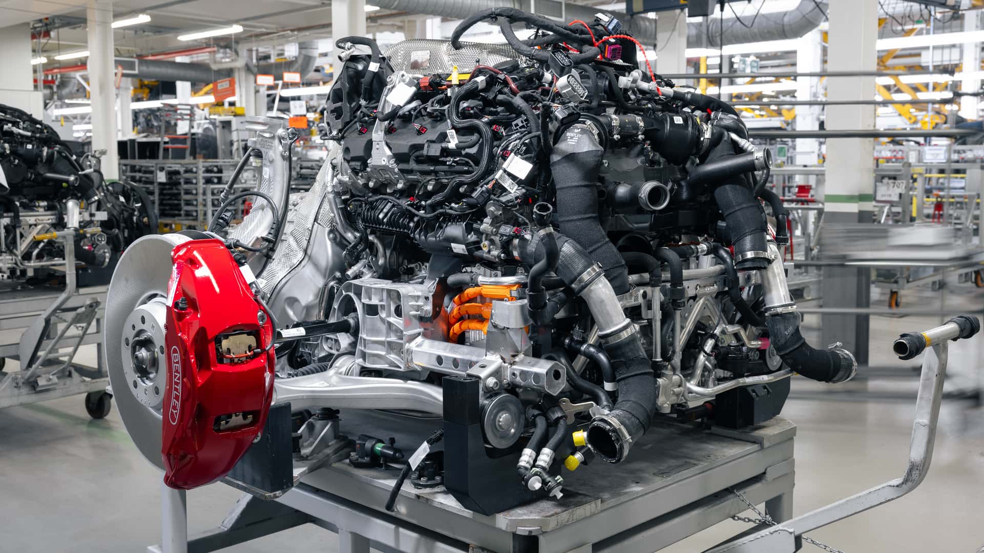 Bentley ra mắt động cơ hybrid công suất lớn- Ảnh 2.
