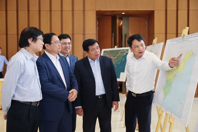 Thủ tướng nêu 12 "từ khóa" trong phát triển vùng Đồng bằng sông Hồng- Ảnh 4.