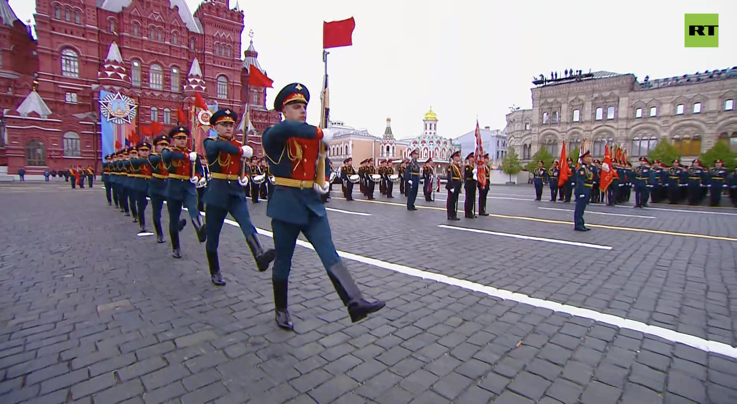 Toàn cảnh lễ duyệt binh quy mô lớn mừng Ngày Chiến thắng của Nga- Ảnh 7.