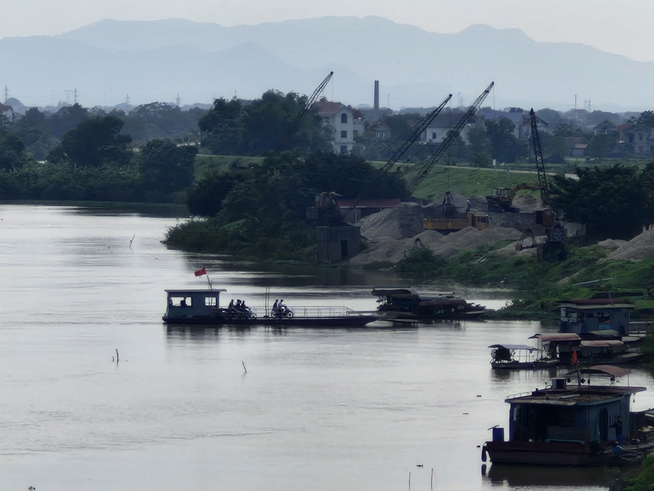 Hoàn thành gần 1 năm, vì sao cầu Hà Bắc 2 nối Bắc Giang - Bắc Ninh vẫn bị rào chắn?- Ảnh 13.