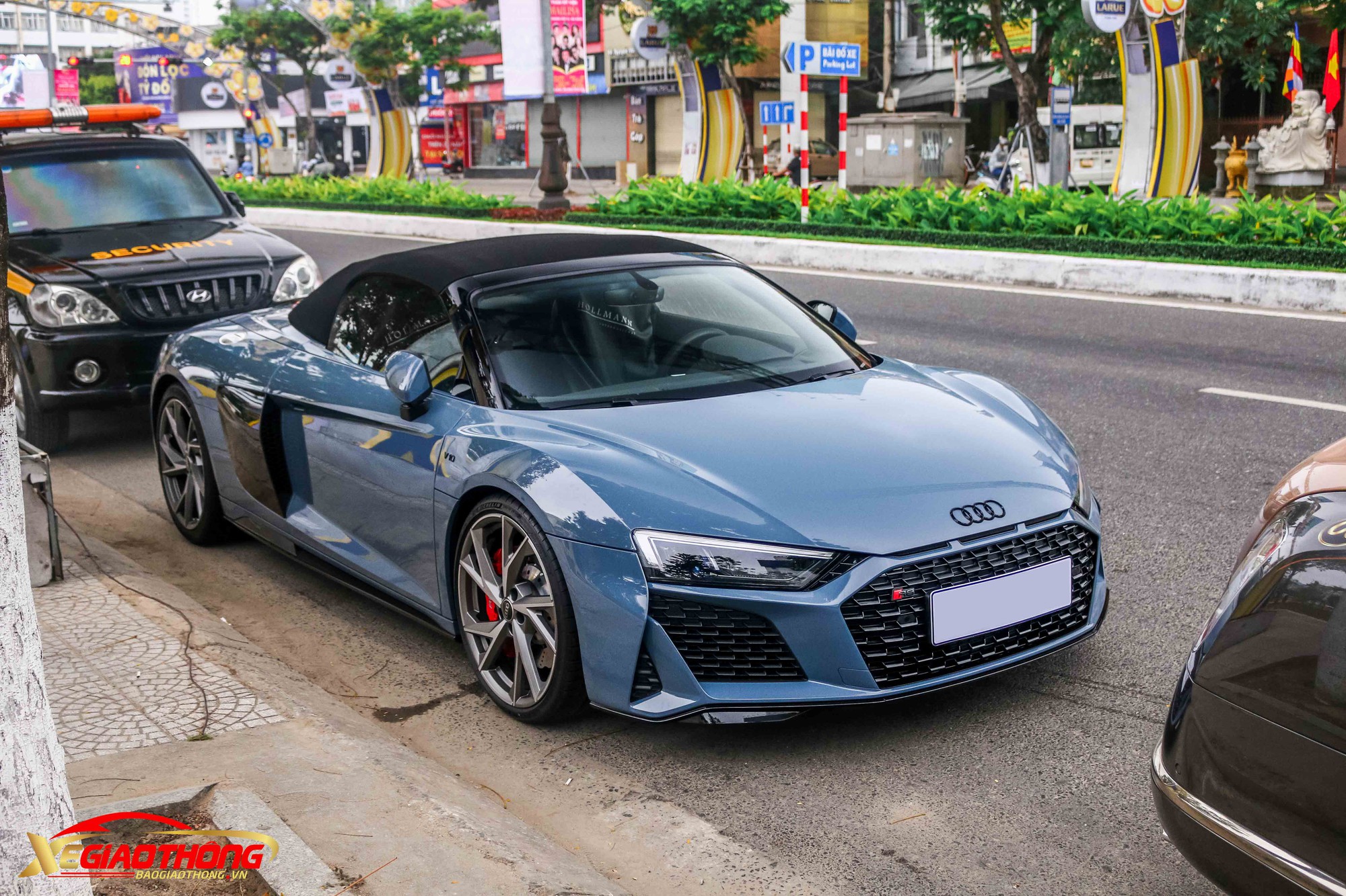 Cận cảnh siêu xe hàng hiếm Audi R8 V10 tại Việt Nam- Ảnh 1.