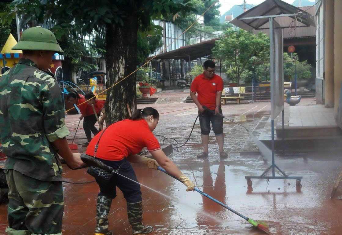 Toàn cảnh hỗ trợ người dân Hà Giang khắc phục hậu quả mưa lũ lịch sử- Ảnh 3.