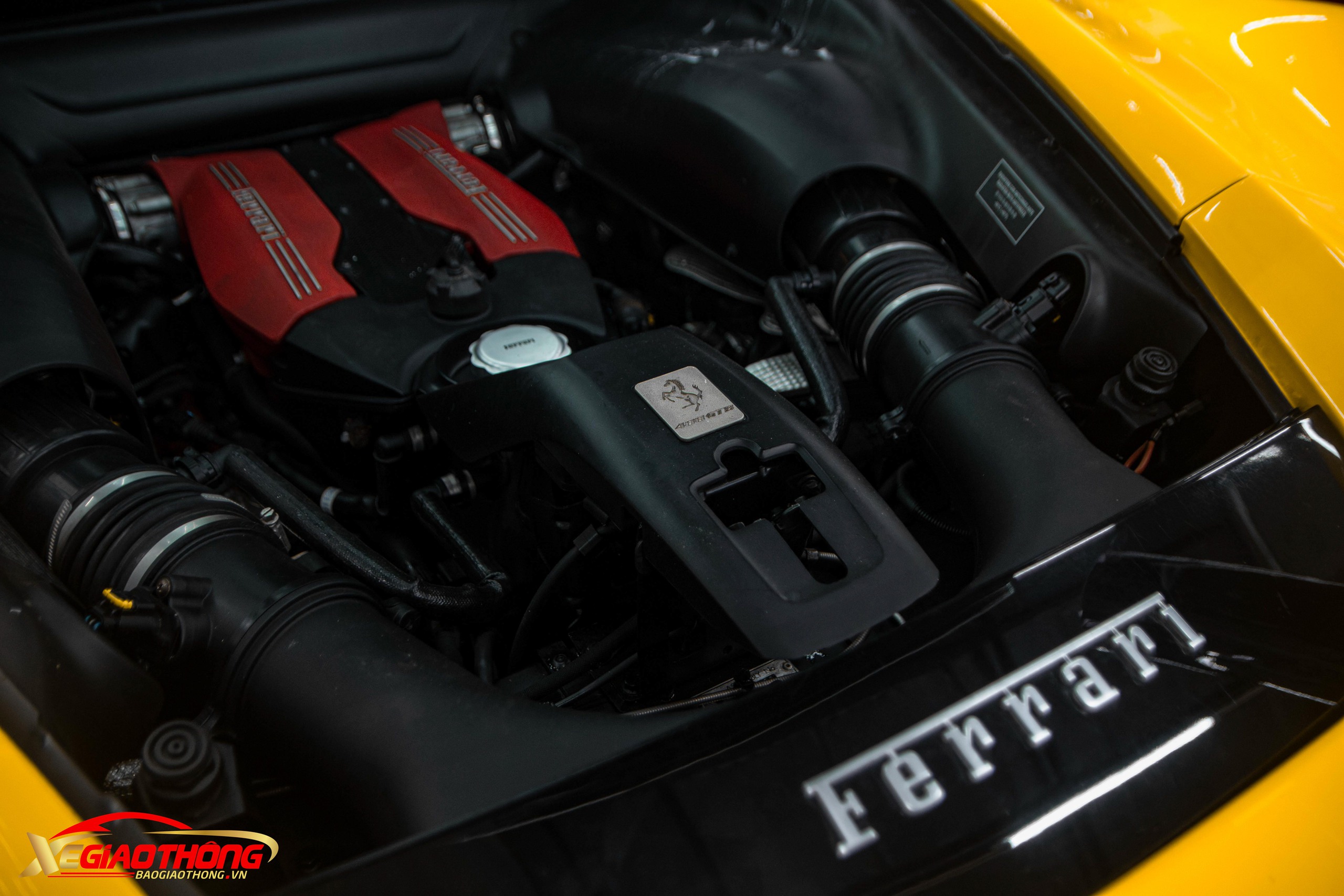 Chi tiết siêu xe Ferrari 488 GTB hàng hiếm tại Việt Nam