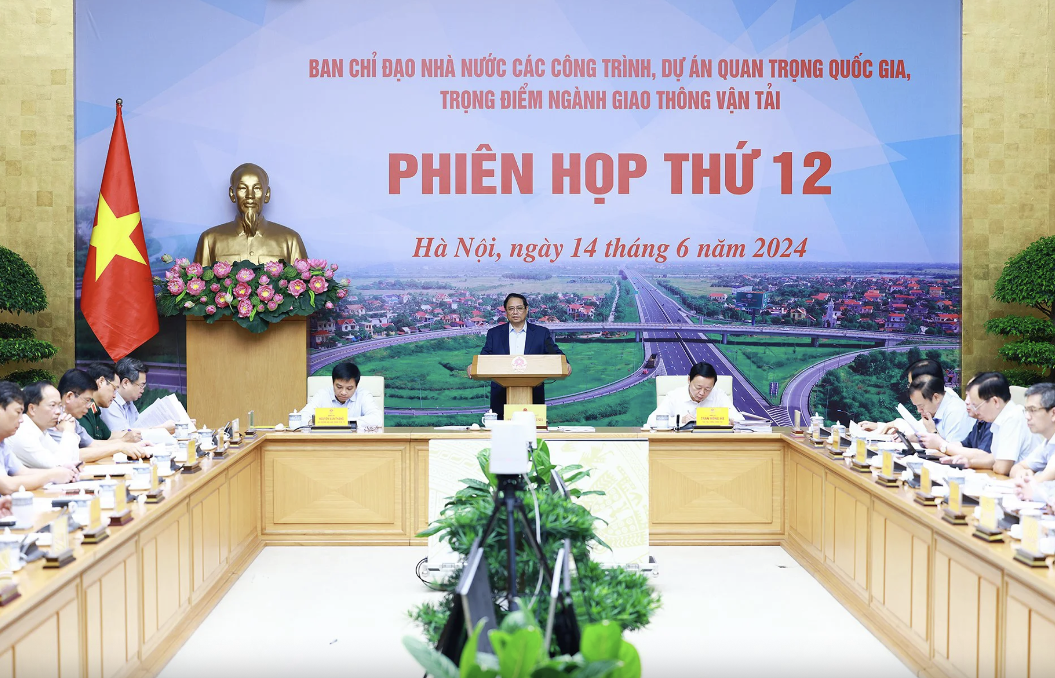 Thủ tướng Phạm Minh Chính: Thi đua hoàn thành 3.000km đường cao tốc trước ngày 31/12/2025- Ảnh 2.