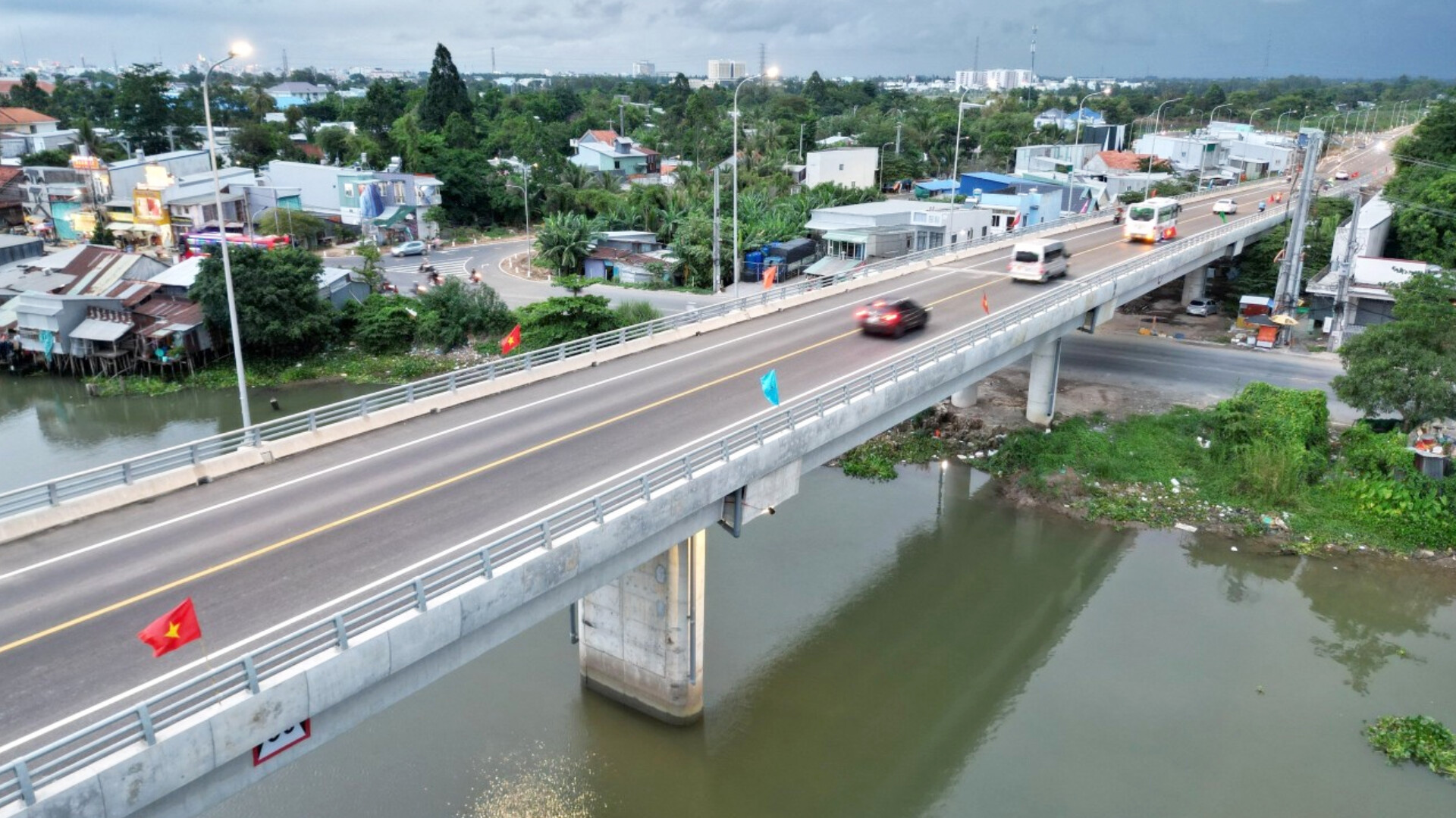 Hình hài tuyến tránh thành phố Long Xuyên trước giờ khánh thành- Ảnh 3.