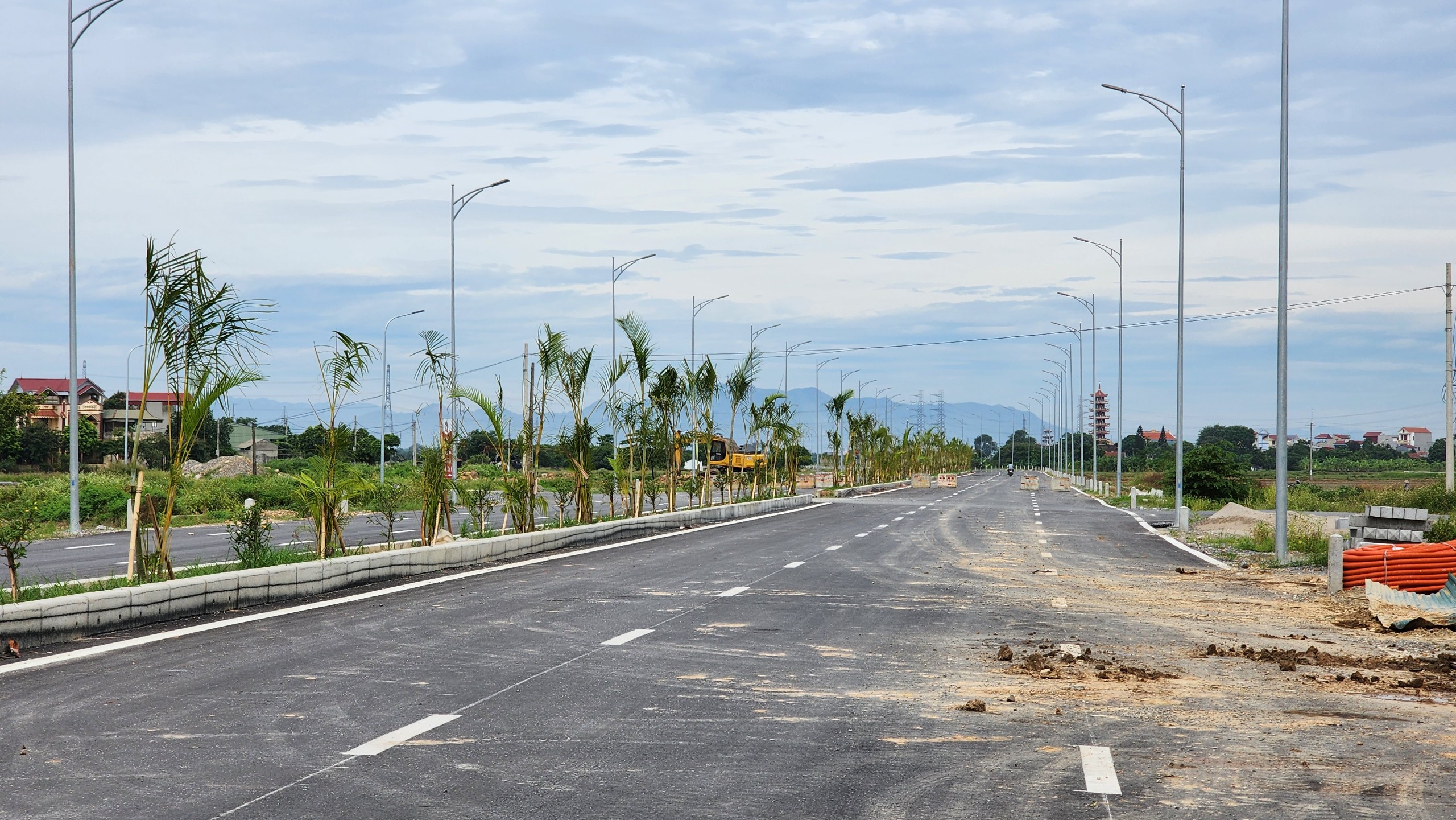 Dấu hiệu thi công ẩu tại một dự án đường trăm tỷ- Ảnh 18.